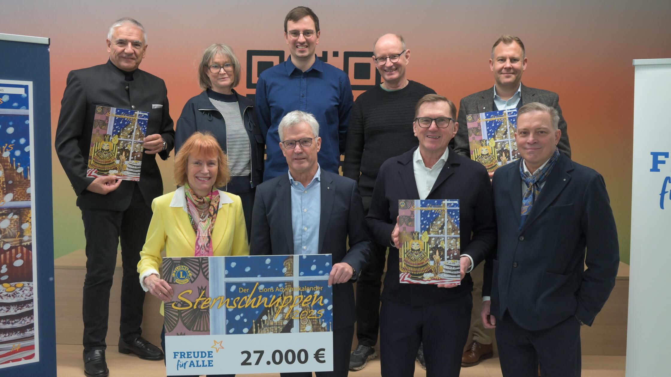 Dank-besonderem-Sternschnuppen-Adventskalender-27-000-Euro-f-r-Freude-f-r-alle-