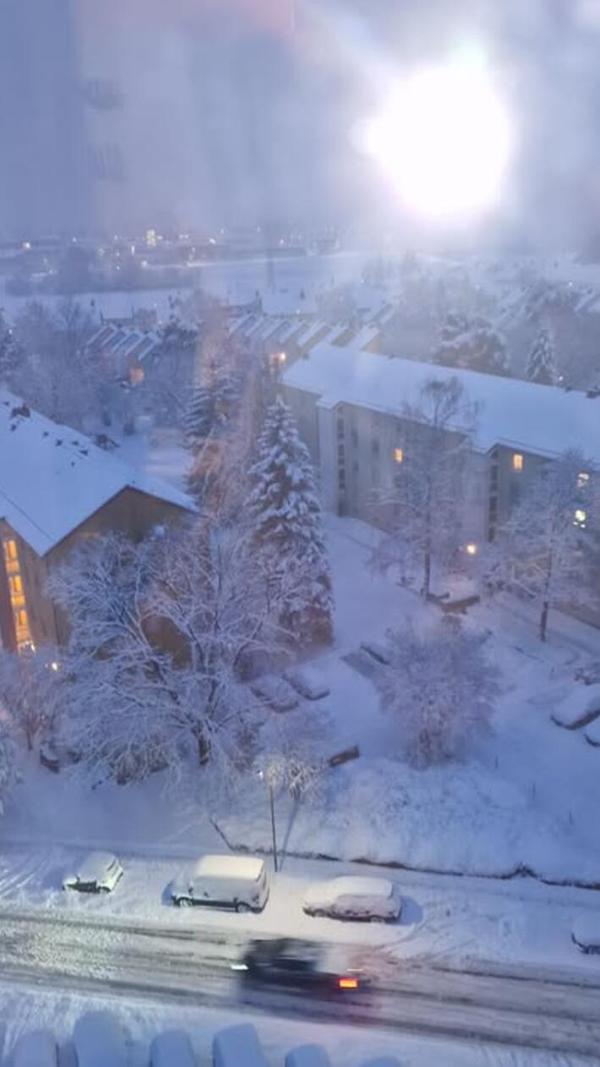 Schwabach im Schnee aus ungewöhnlicher Perspektive, fotografiert von Lothar Maßeli.