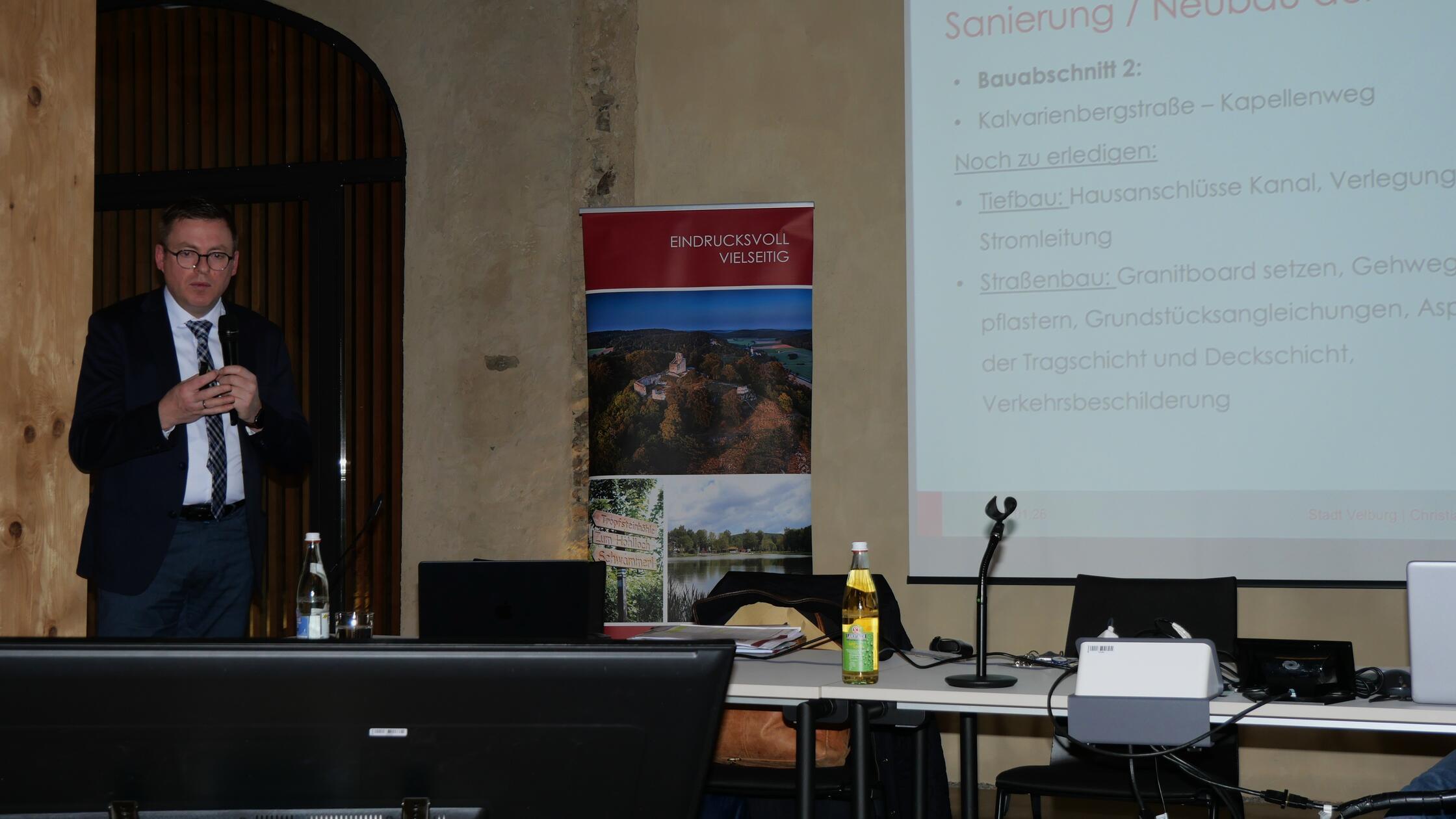 Stadt-investiert-und-spart-klug