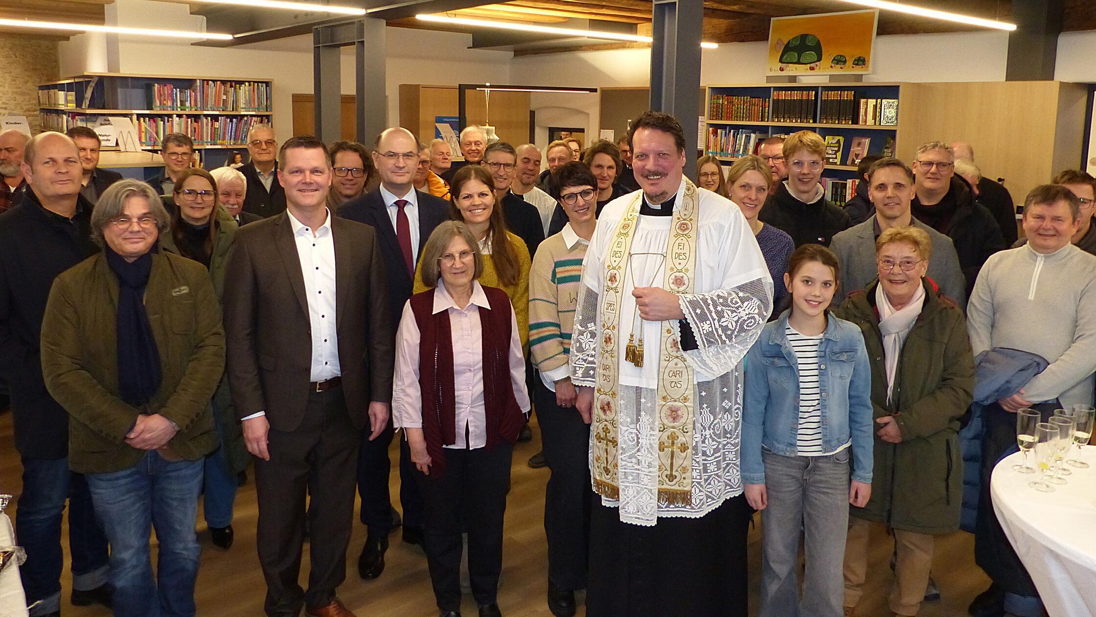 Berngau-feiert-neues-Leben-in-zwei-historischen-Geb-uden