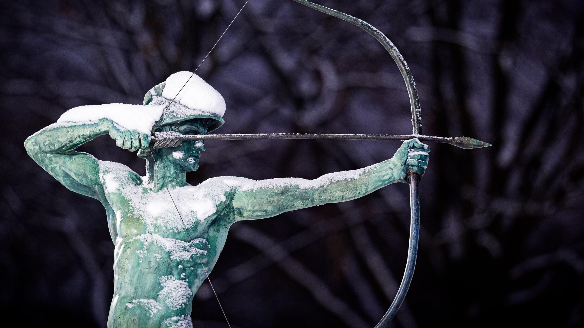 27.01.2026, Niedersachsen, Hannover: Schnee bedeck