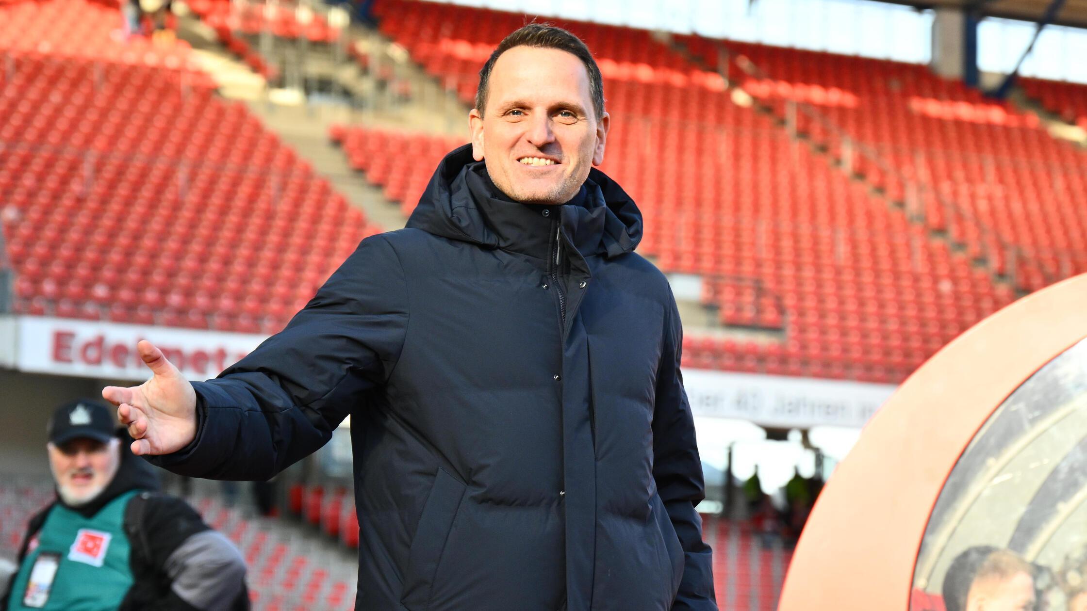 Verst-rkung-vom-FC-Bayern-M-nchen-Der-1-FC-N-rnberg-holt-einen-Mittelfeldspieler