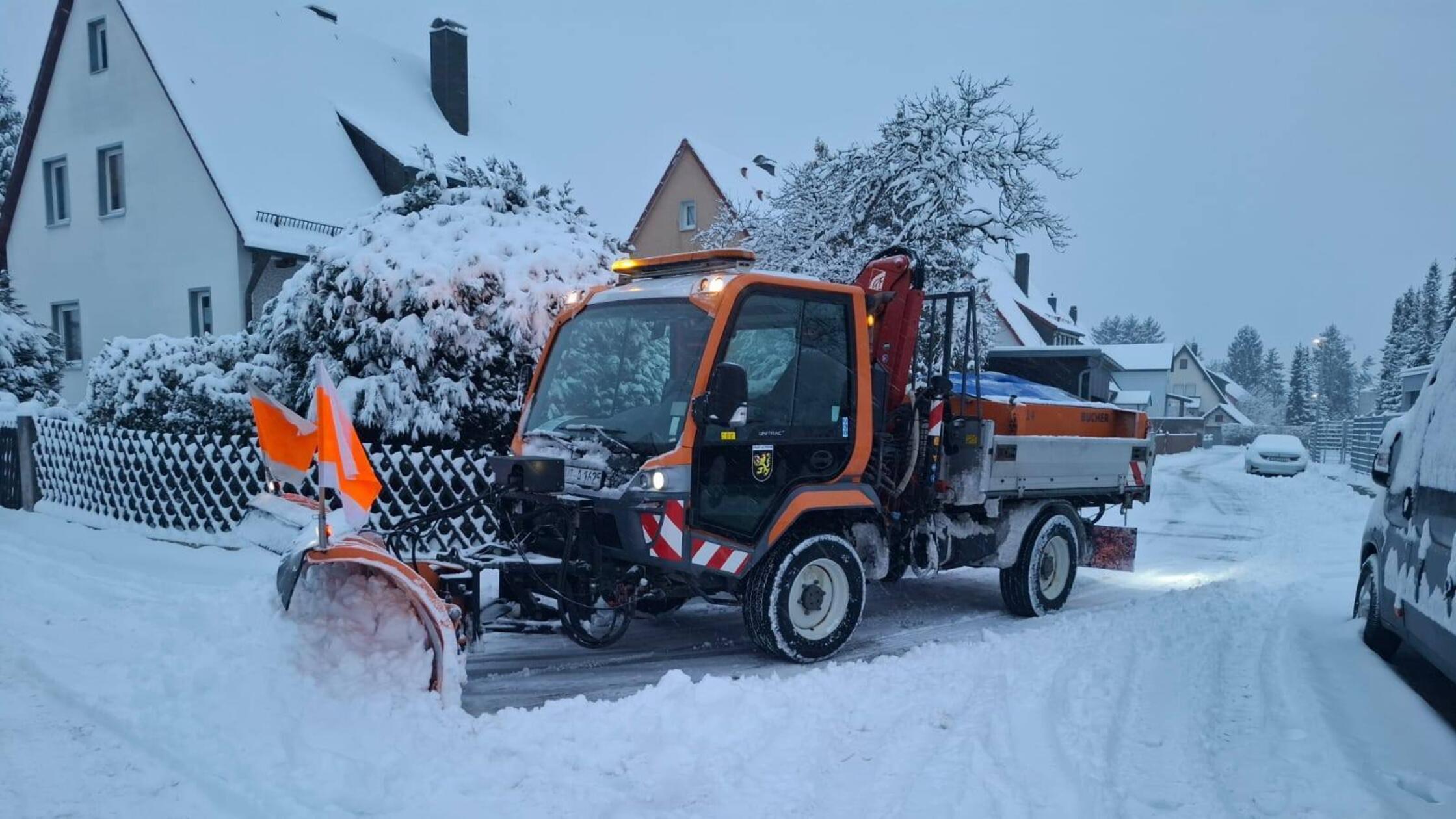 Warum-ist-hier-nicht-ger-umt-Winterdienste-im-N-rnberger-Land-m-ssen-sich-einiges-anh-ren