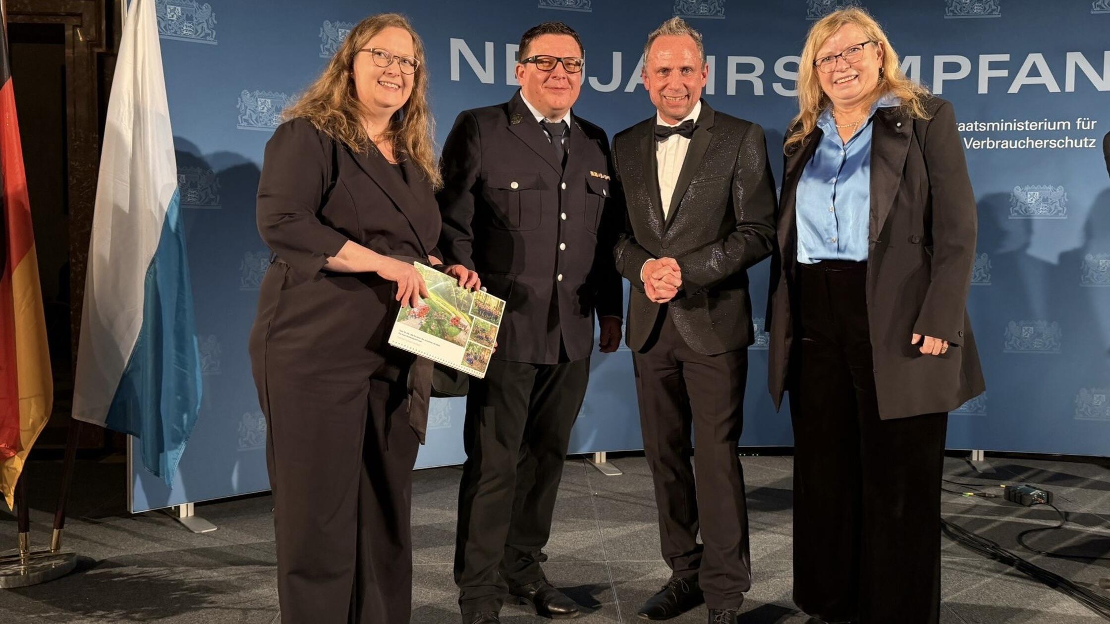 von links nach rechts: Kulturbeauftragte Christine