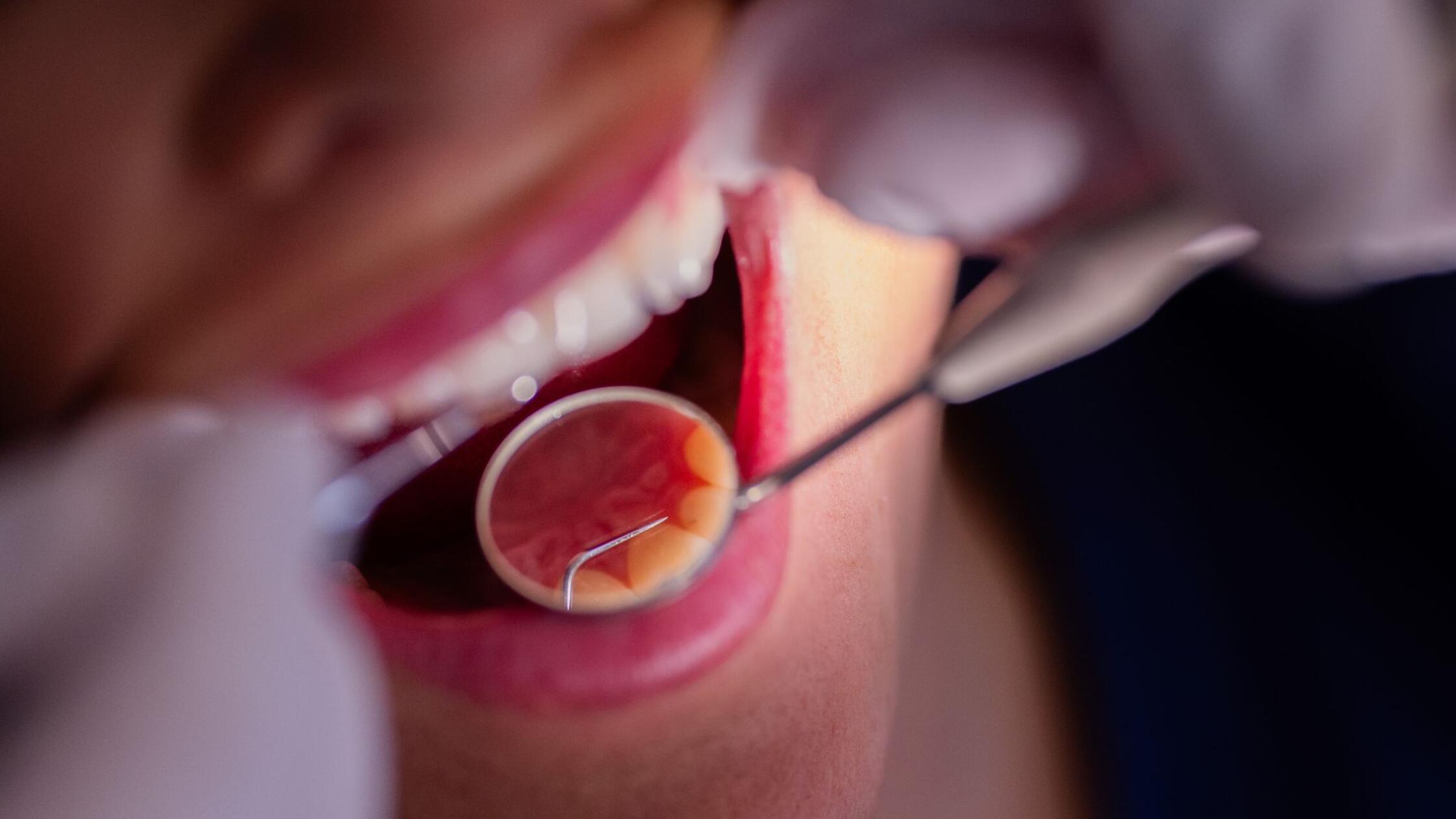 Zahnarzt-selbst-zahlen-Emp-rte-Reaktionen