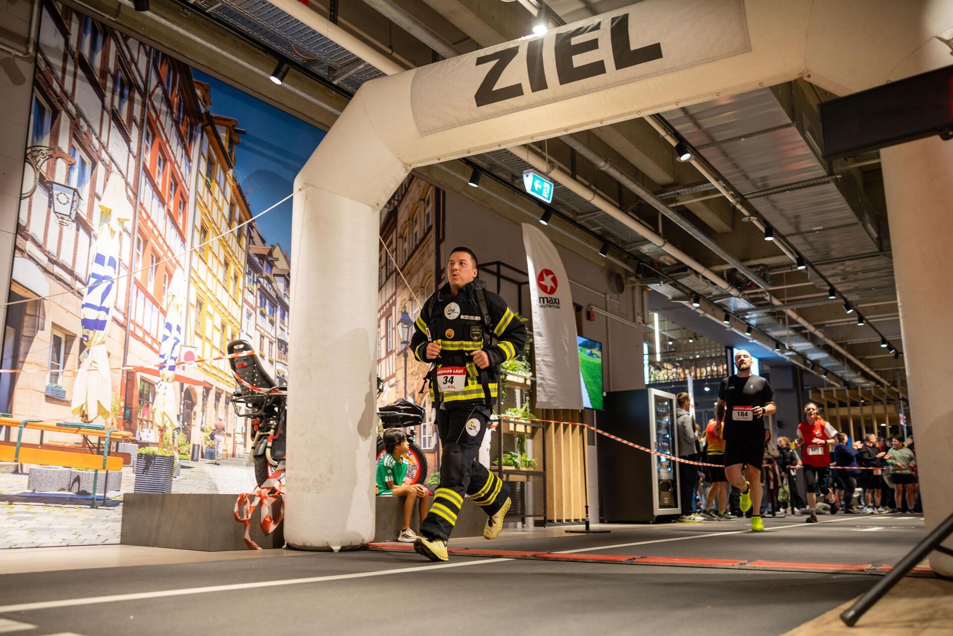 Spa fr Jung und Alt: Die Bilder vom Laufevent bei Fahrrad XXL in Frth