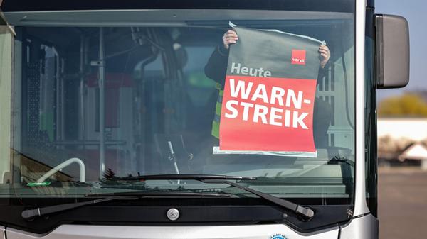 Warnstreiks im öffentlichen Nahverkehr