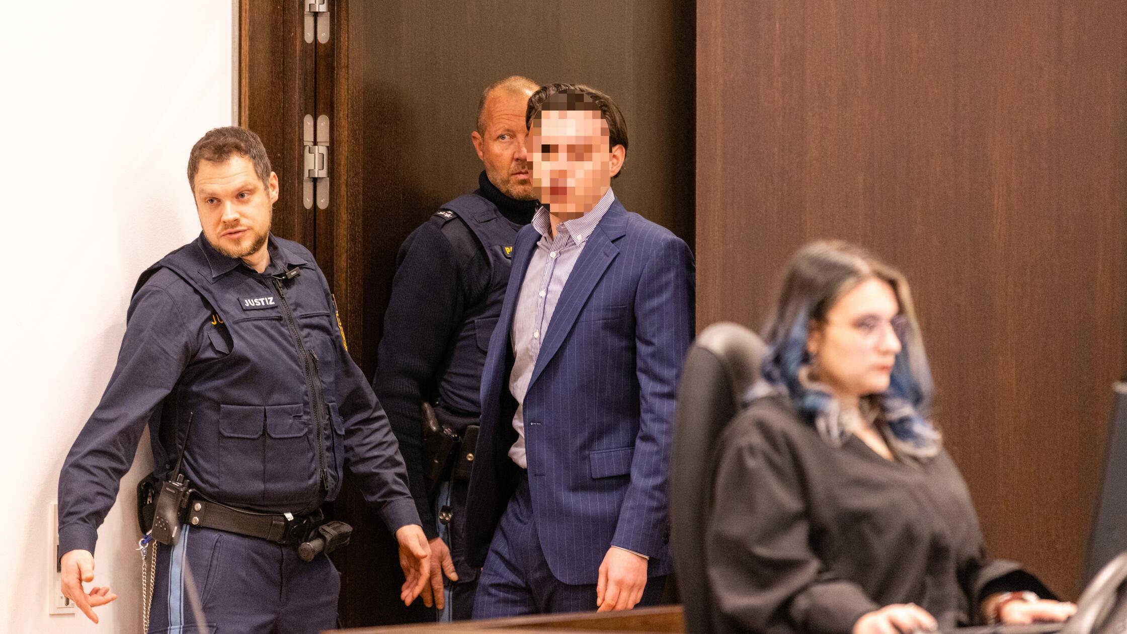 -Er-wollte-mich-bezahlen-um-dich-umzubringen-Hitziger-Prozess-um-Mord-Hochzeit-in-F-rth