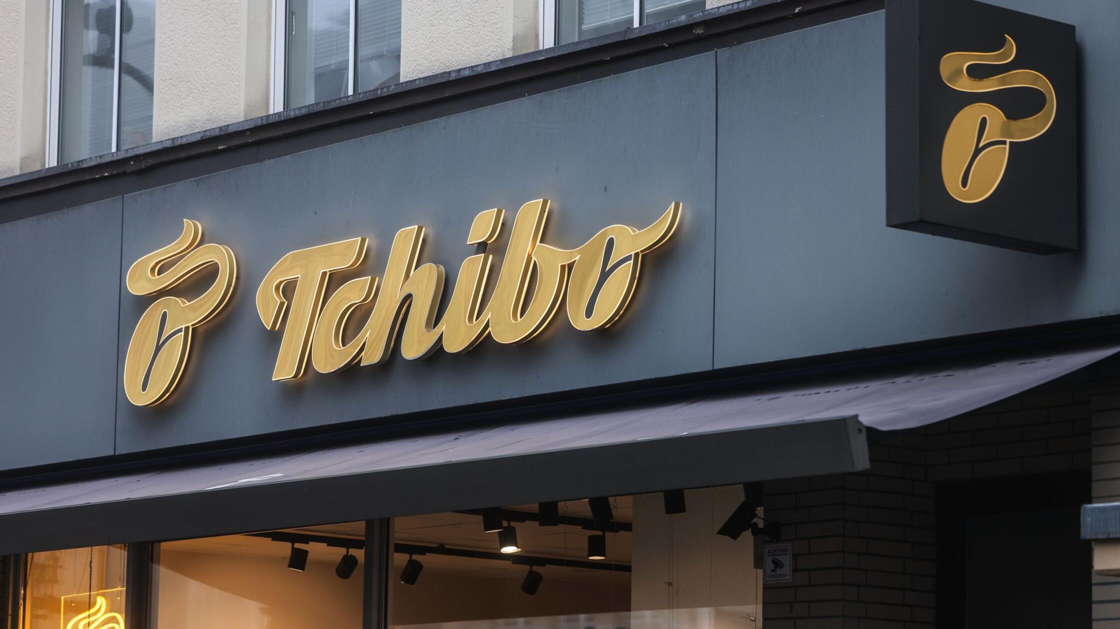 Eine Filiale der Einzelhandelskette Tchibo in Köln