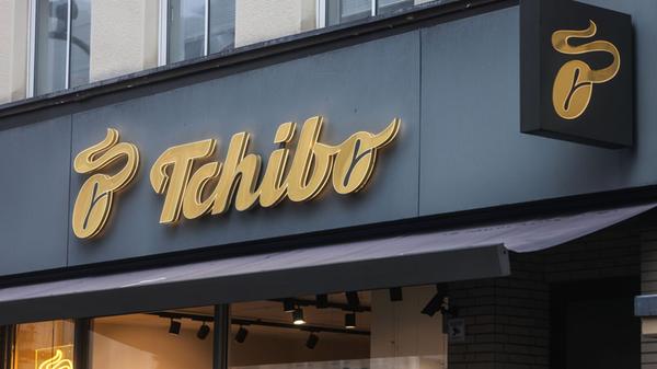 Eine Filiale der Einzelhandelskette Tchibo in Köln