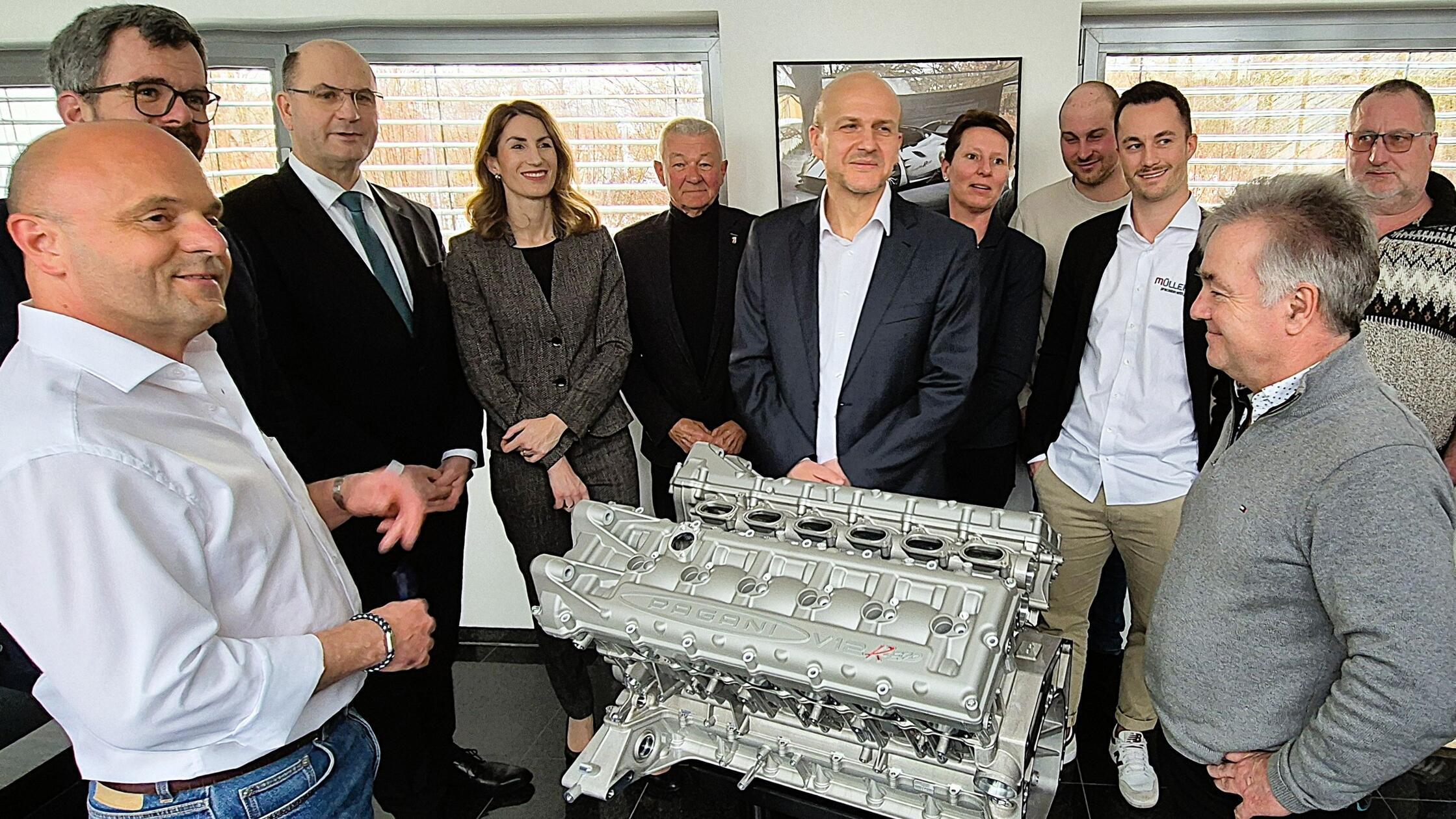 So-stark-ist-der-Landkreis-Neumarkt-M-ller-Pr-zisionteile-aus-Pyrbaum-reitet-die-Welle