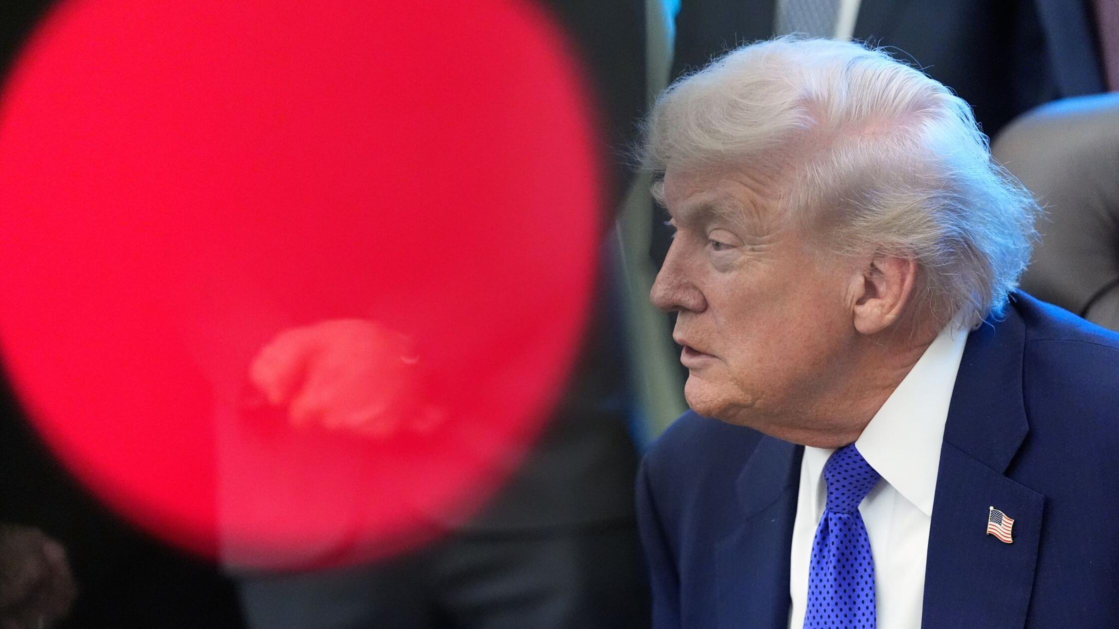 Trump-will-eine-Milliarde-Dollar-von-Elite-Uni-Harvard