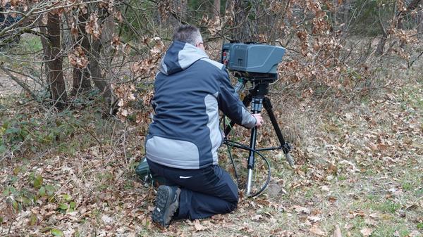 feucht-blitzer-aufstellung-messbeamter-installatio