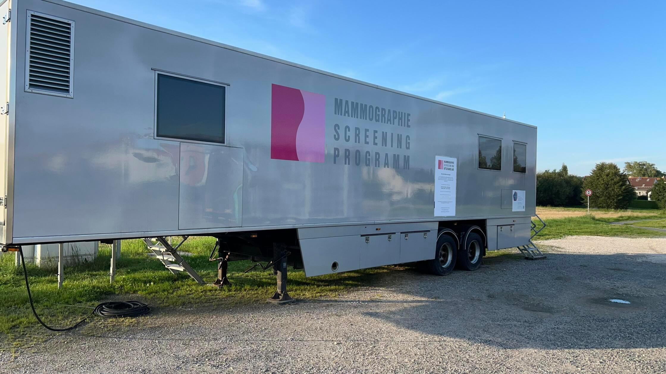 Mammobil-auf-Standortsuche-Sind-Parkpl-tze-wichtiger-als-Frauengesundheit-