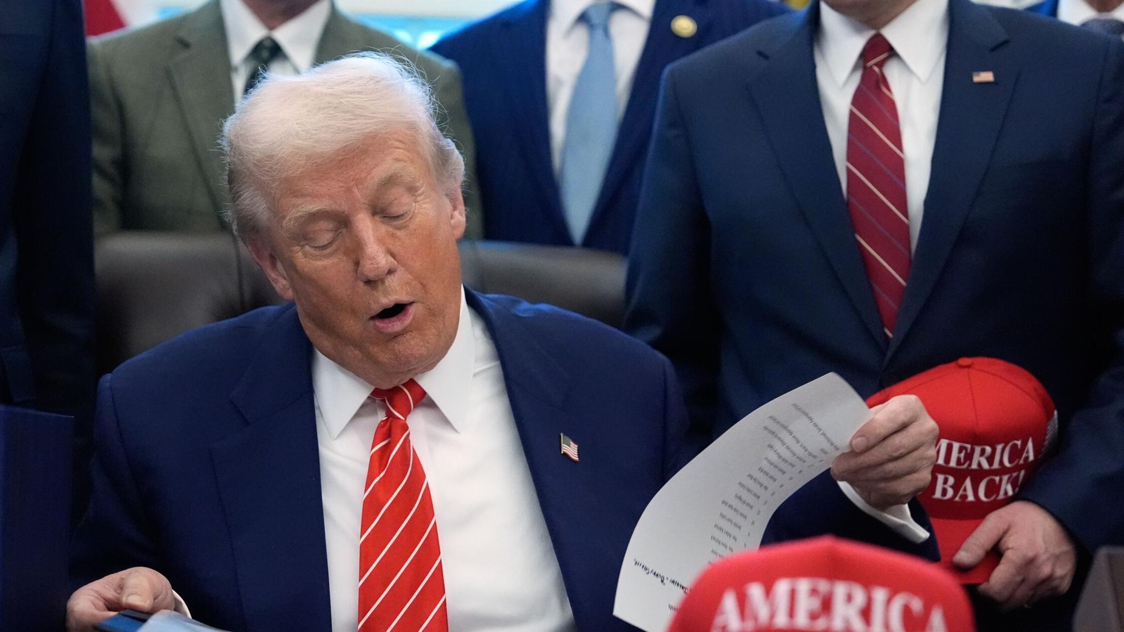 Trump-unterschreibt-Haushaltspaket-Shutdown-beendet