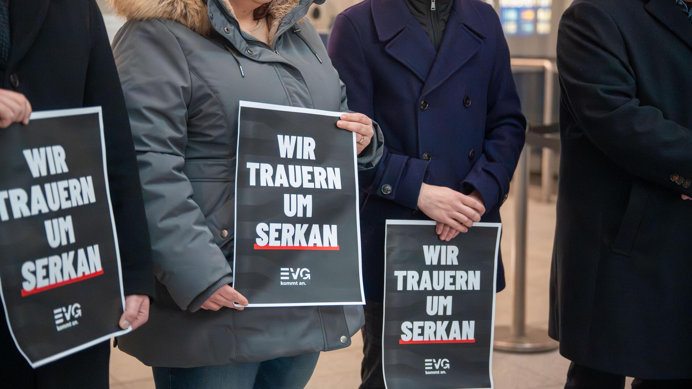 Nach dem brutalen Angriff auf einen Zugbegleiter b