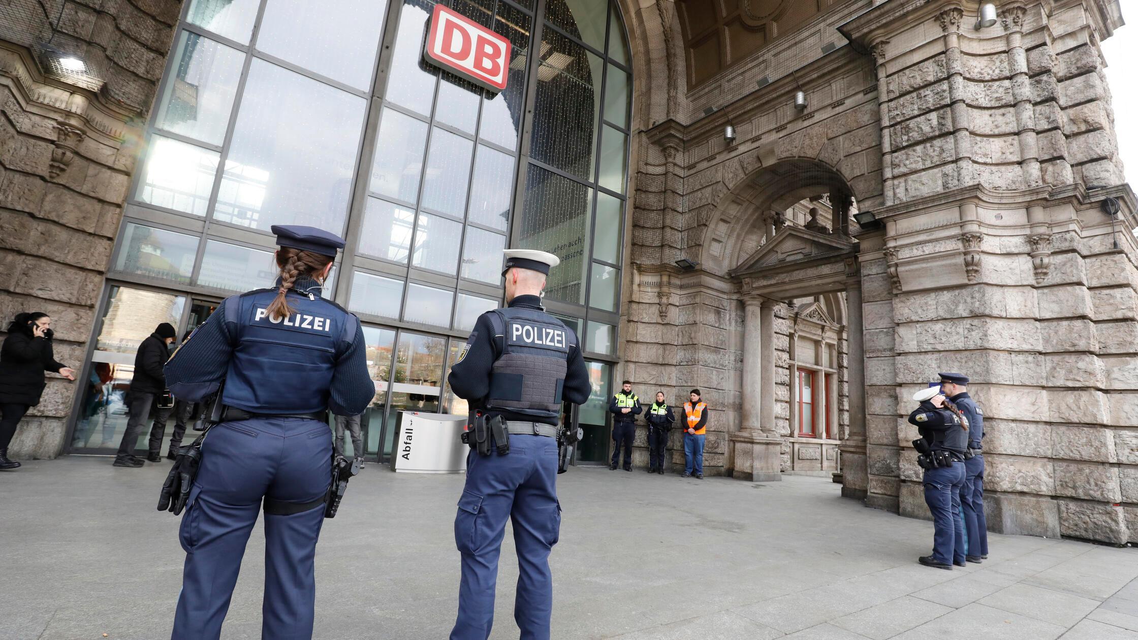 SicherheitBhf_hip_100125_30