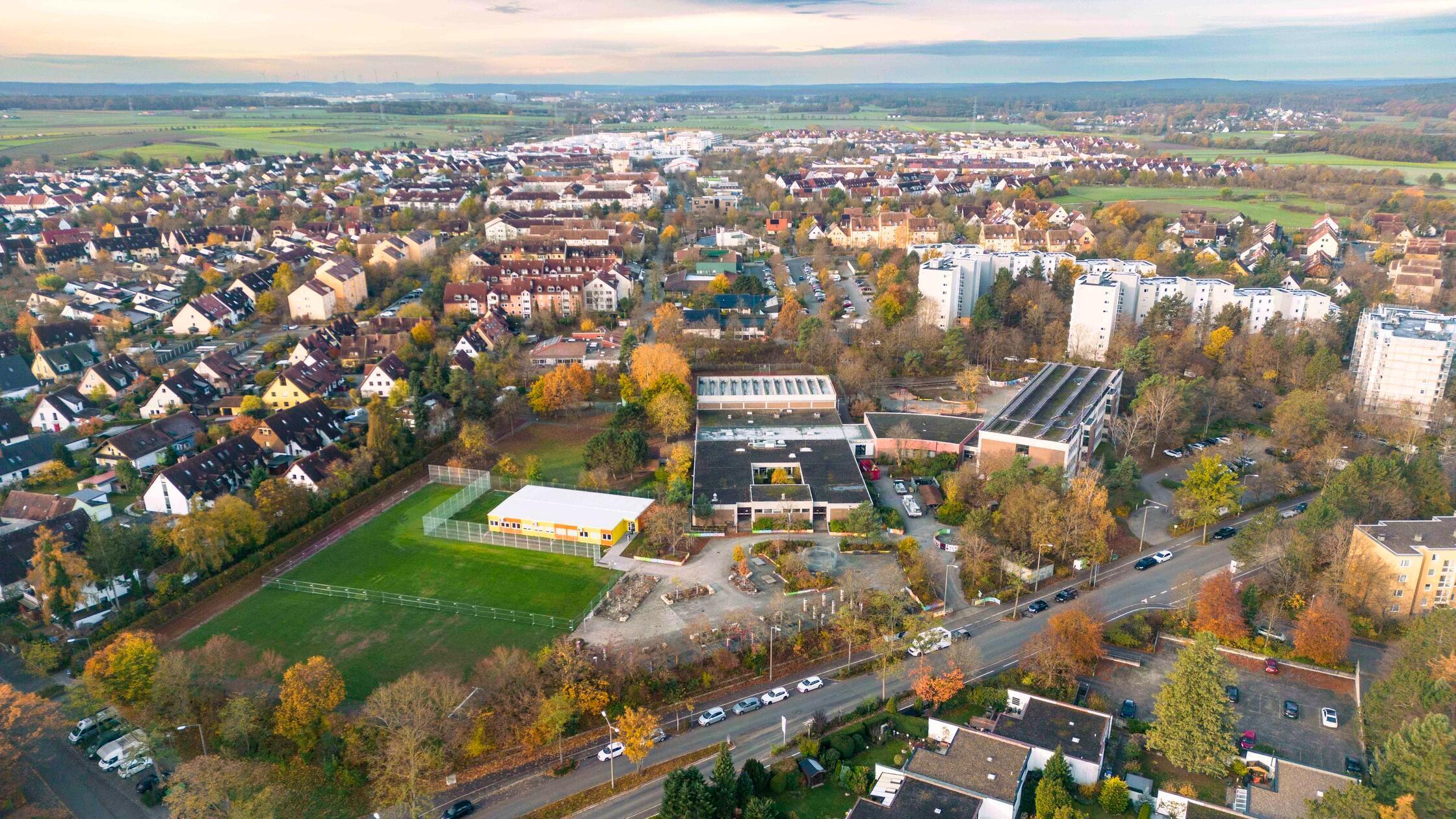 Stadtteilschule-B-chenbach-Nord-Erlanger-Stadtrats-SPD-fordert-schubladenreife-Planung