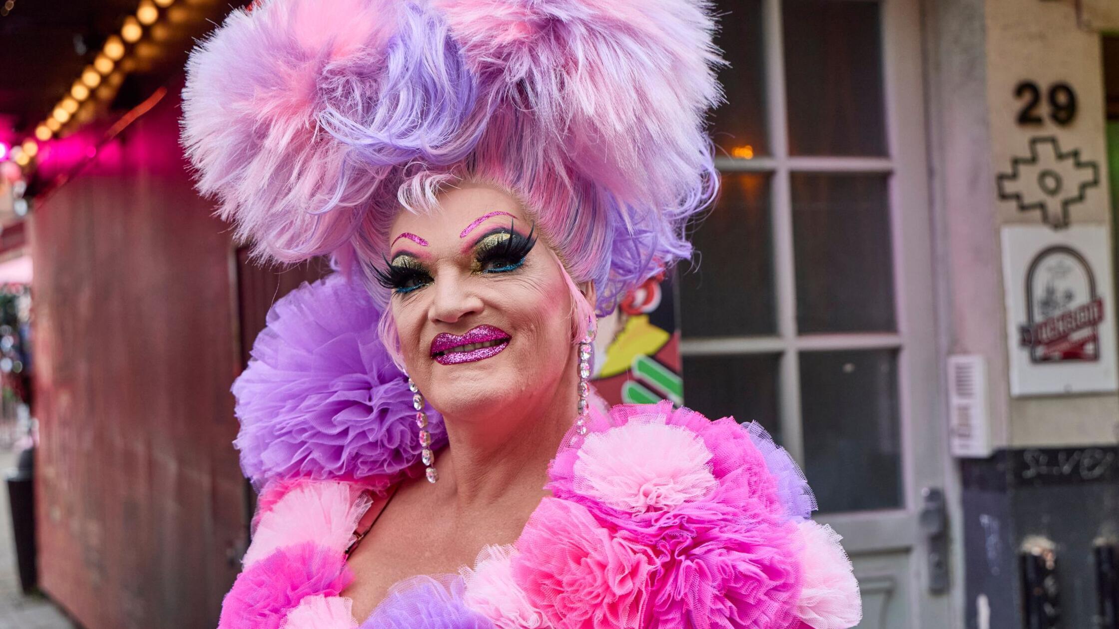 neue-bar-olivia-jones-will-dschungel-nach-st-pauli-holen