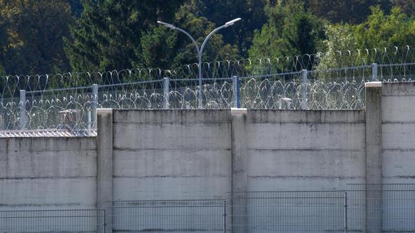 Baufortschritt der Abschiebe-Einrichtung Volkstedt