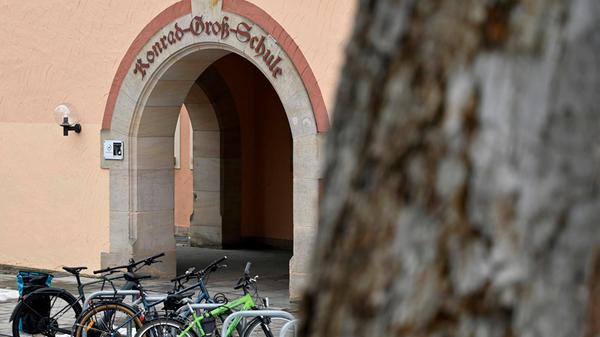 Am Donnerstag, 5. Februar, kam es zu einem massiven Polizeiaufgebot an der Nürnberger Konrad-Groß-Schule.