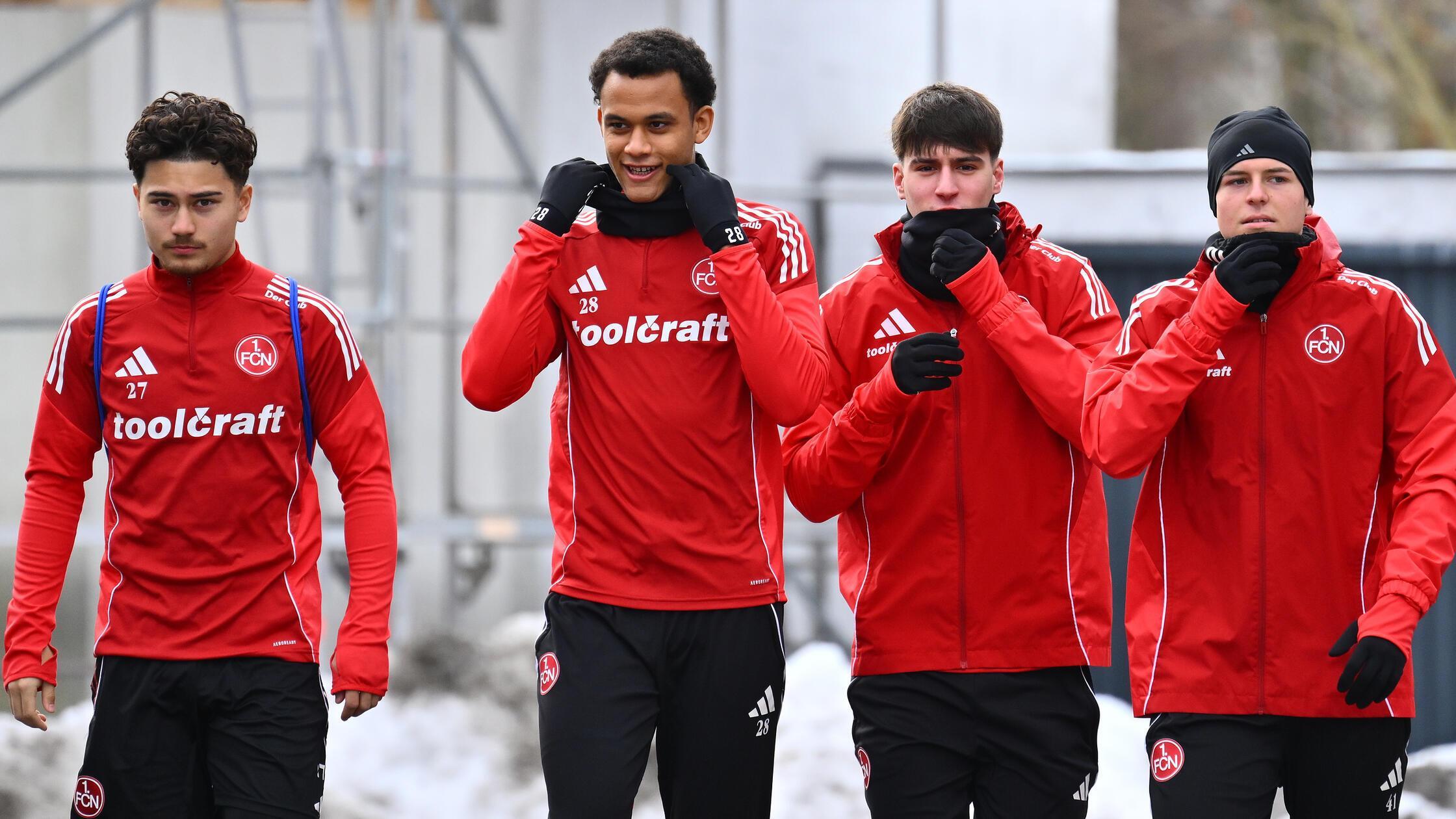 Talente-statt-Transfers-Setzt-Club-Trainer-Klose-in-Paderborn-auf-ein-Deb-tantenduo-