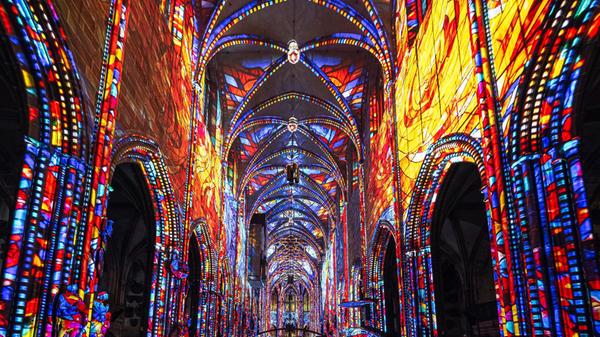 Die Vorstellung dauert circa 45 Minuten.