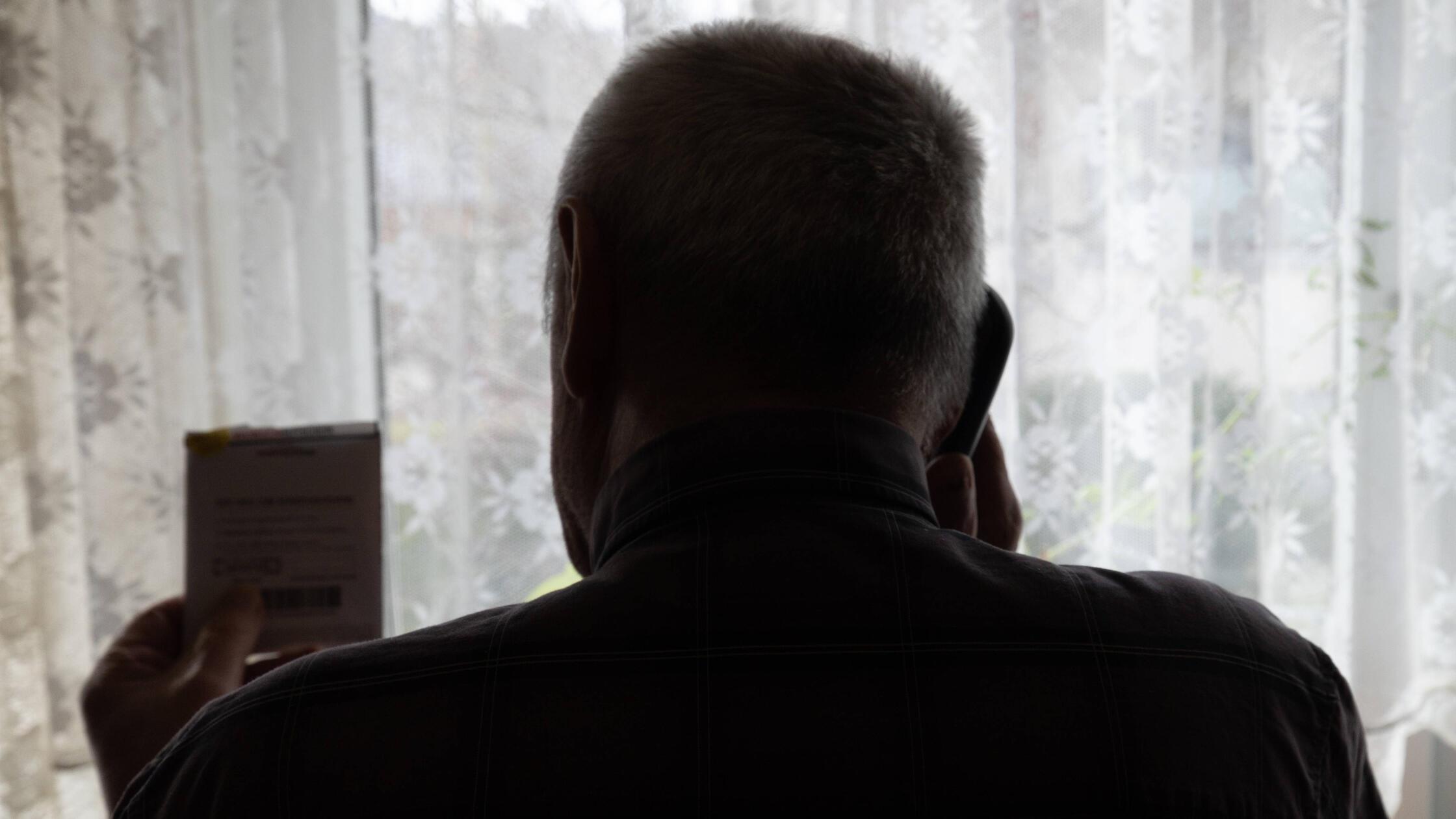 Betr-ger-erbeutet-fast-10-500-Euro-Rentner-aus-Hilpoltstein-f-llt-Telefonbetrug-zum-Opfer