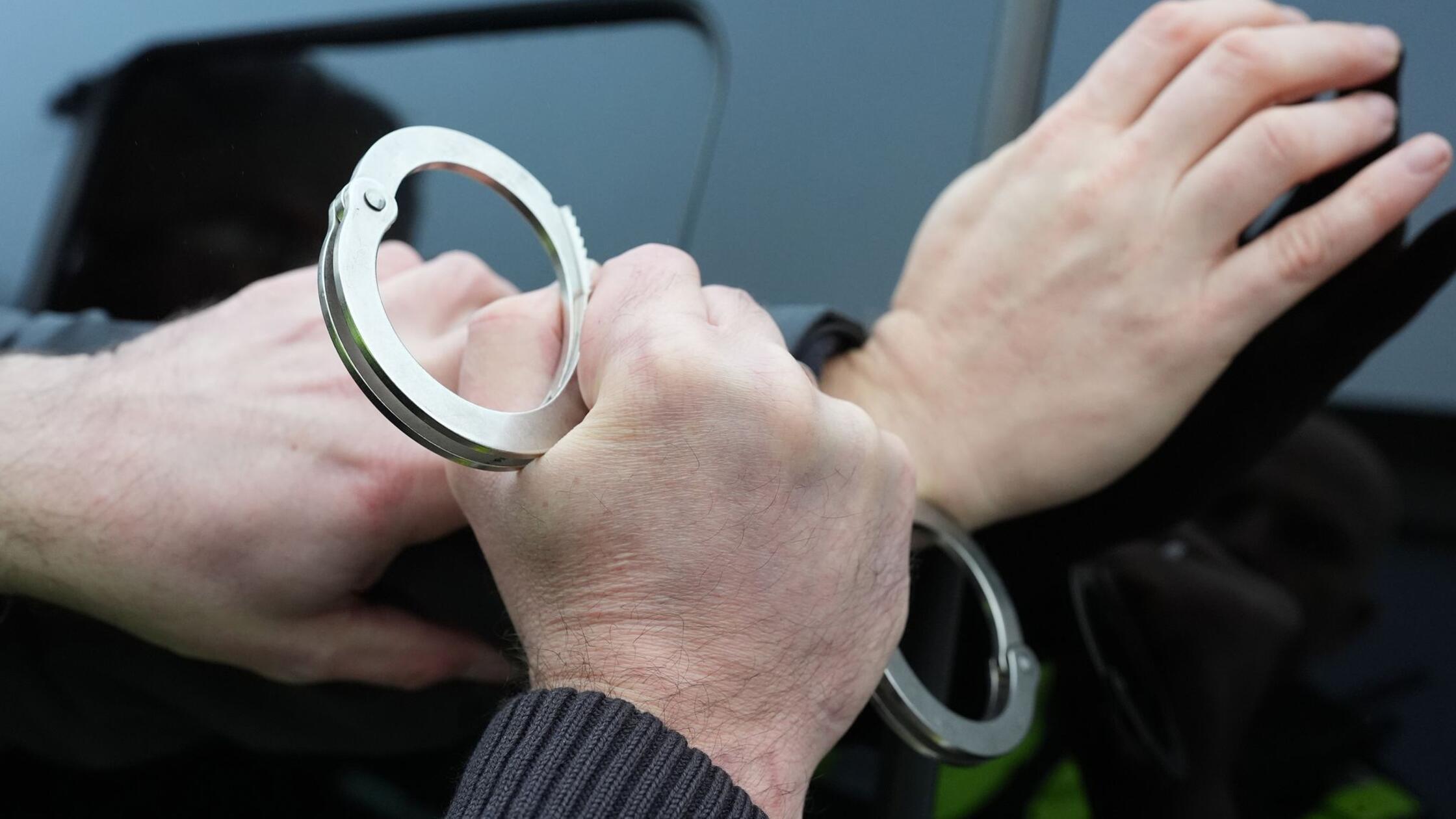 Einbruch-in-ein-Lottogesch-ft-Die-Polizei-nimmt-betrunkenen-33-J-hrigen-in-N-rnberg-fest