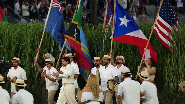 American Football: Profiliga NFL, Super Bowl LX, N