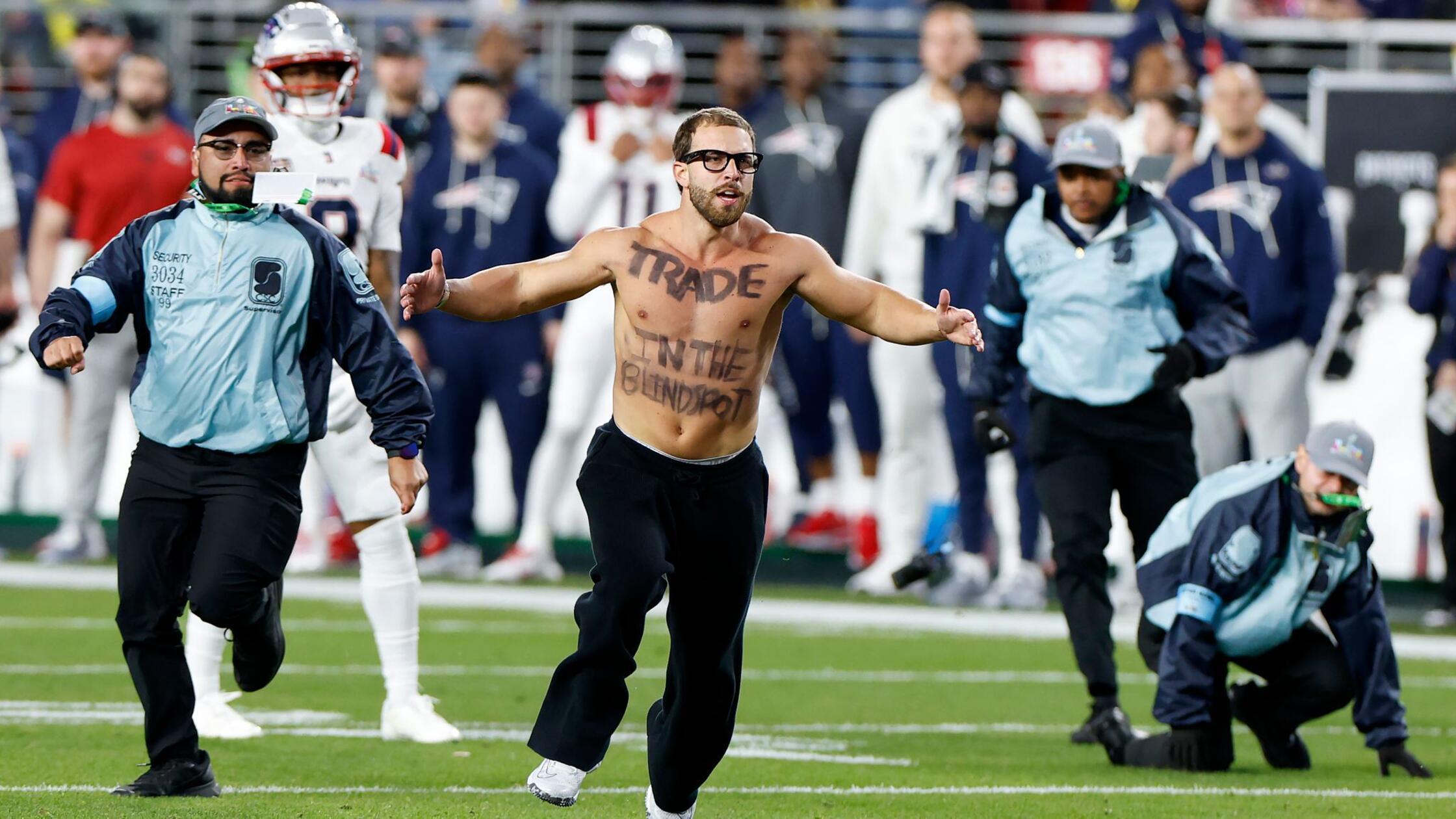 flitzer-trump-rger-und-serena-williams-dar-ber-wird-nach-dem-super-bowl-gesprochen