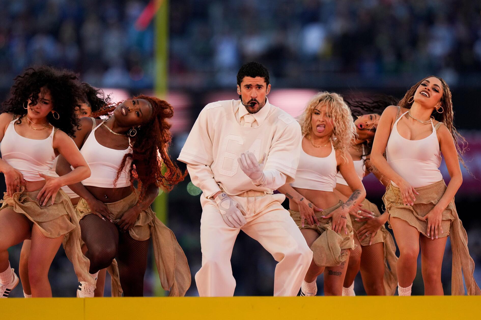 Der Künstler hatte im Vorfeld betont, sein Auftritt sei "für mein Volk, meine Kultur und unsere Geschichte".