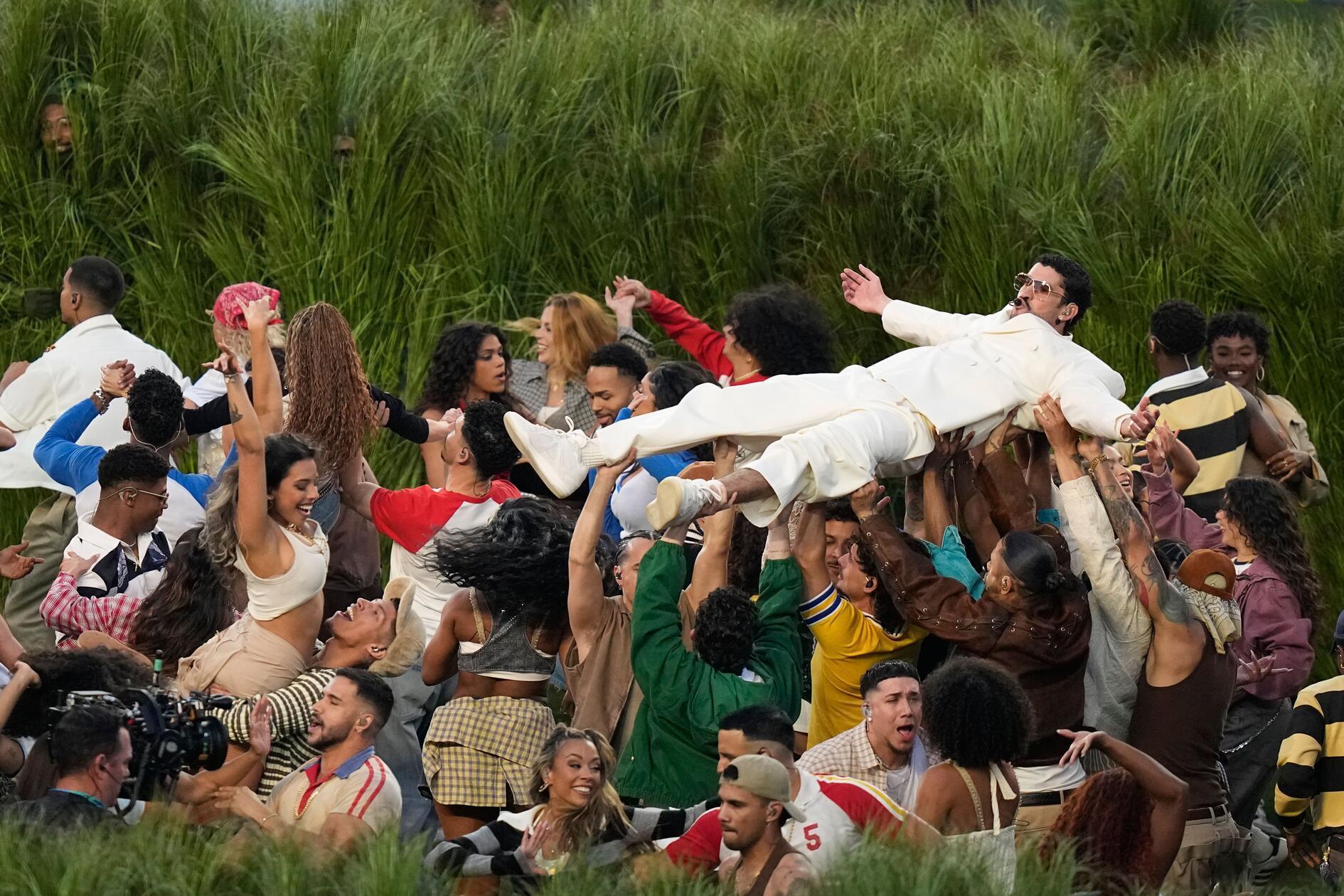 Bad Bunny sang ausschließlich auf Spanisch – ein Novum für die traditionsreiche Halbzeitshow.