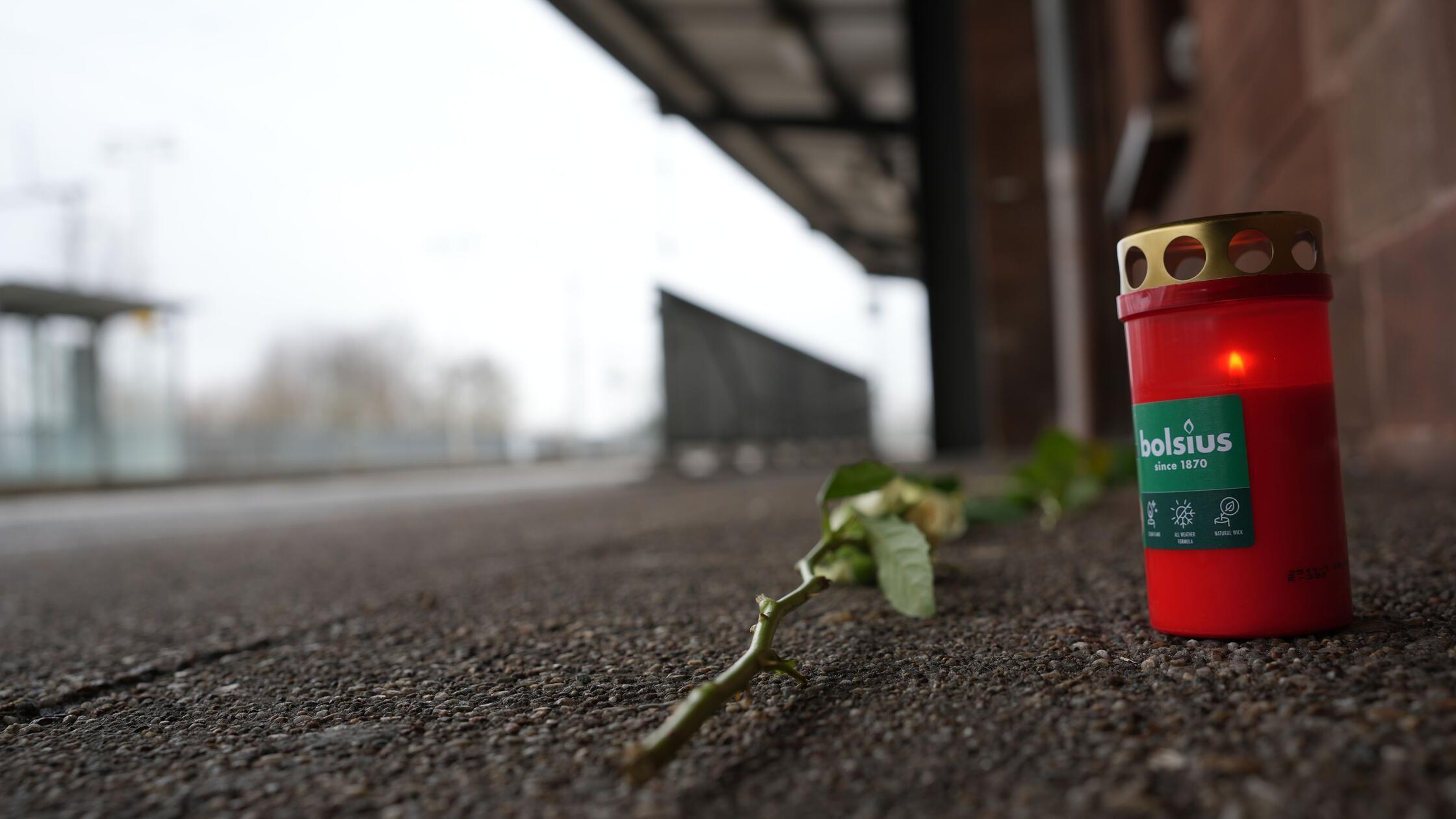 T-dlicher-Angriff-im-Zug-Bayerns-Verkehrsminister-stellt-bei-Sicherheit-die-Kostenfrage