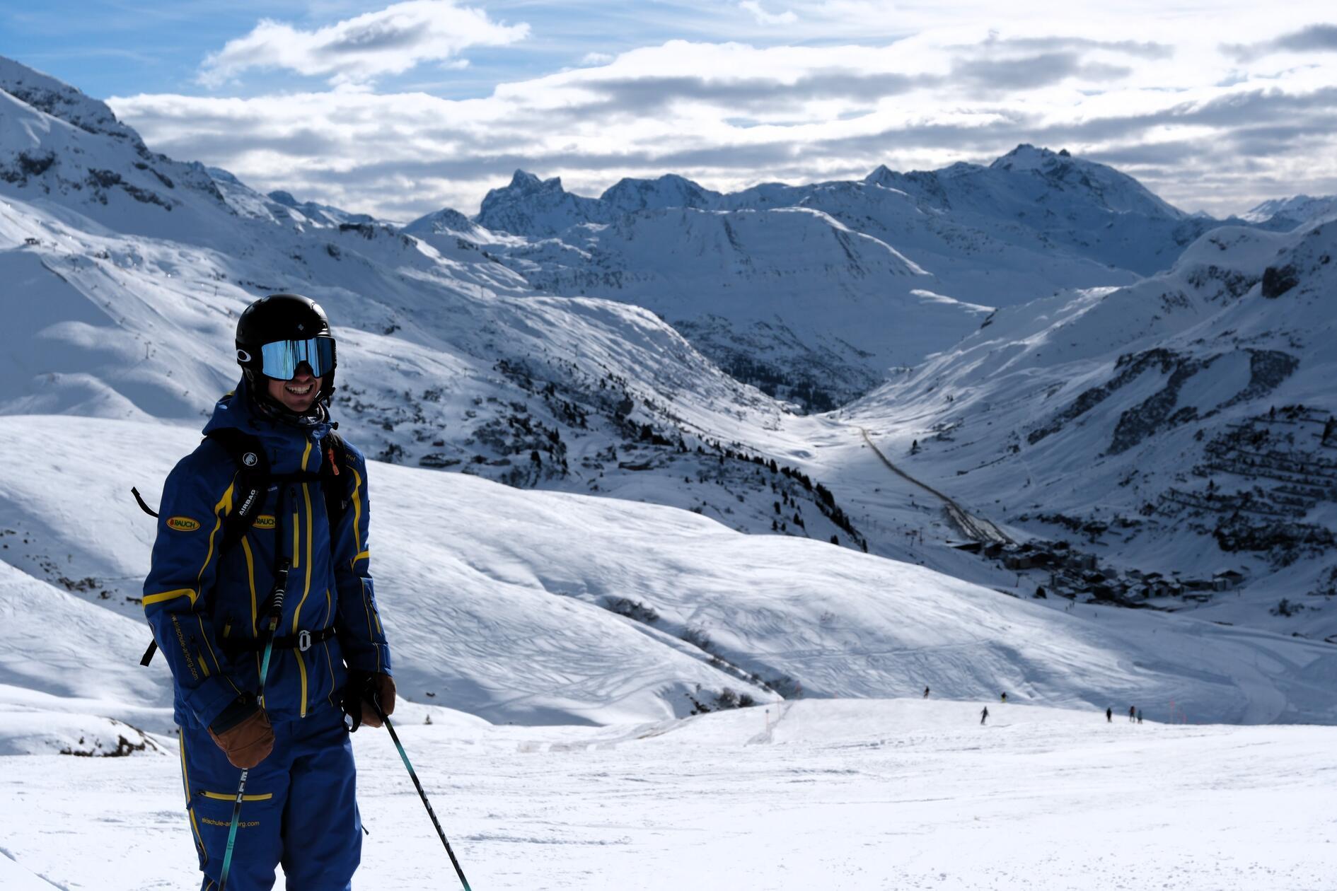 Die Gebirgslandschaft ist atemberaubend.