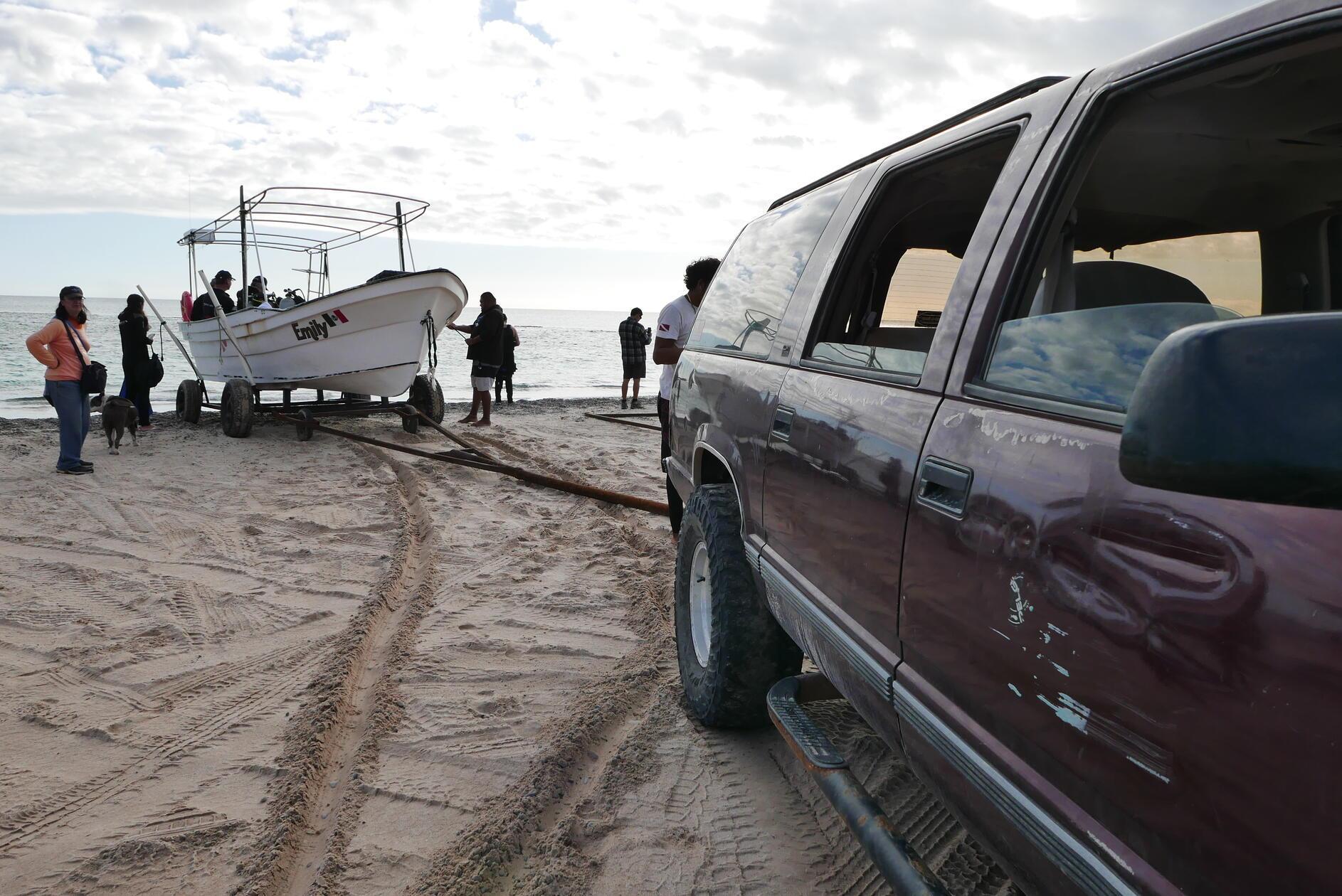 In Cabo Pulmo werden die Tauchboote mit Trailern ins Wasser gelassen.