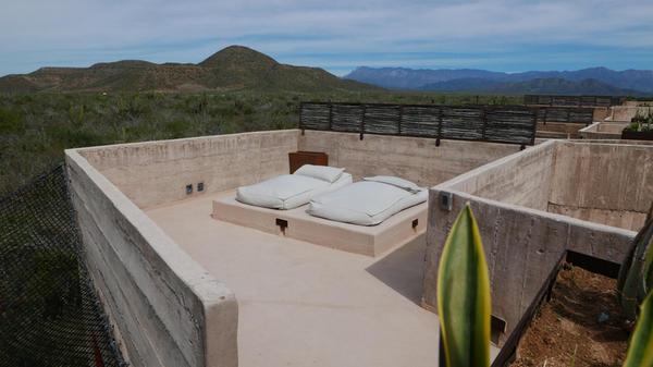 Die Zimmer haben zum Teil diese tollen Dachterrassen.