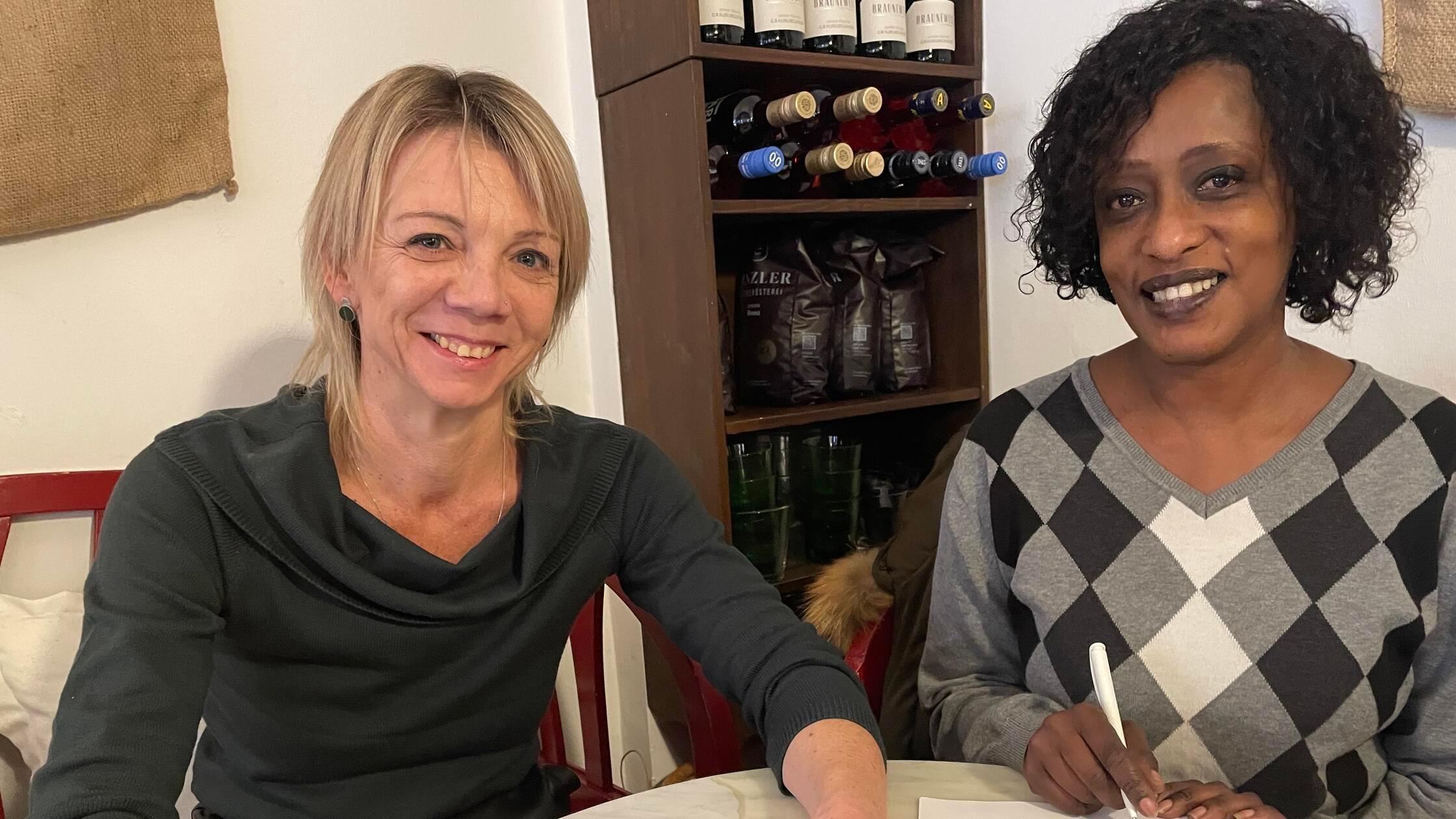 Christine Heller und Sandra Niyontese, die viel Er