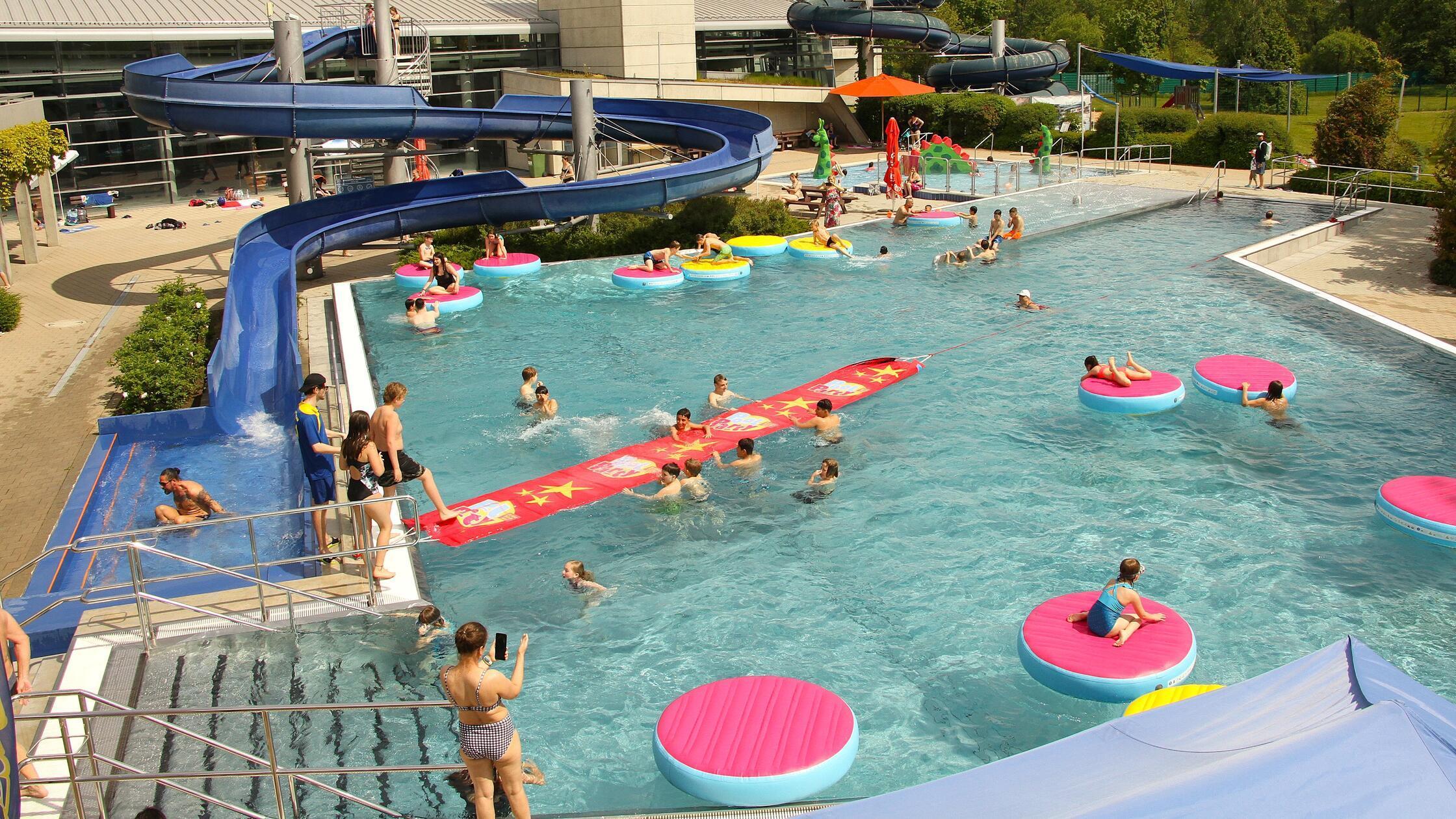 Jojo-Effekt-bei-den-Schulden-F-rs-Strudelbad-Hersbruck-flie-en-Bundesmittel