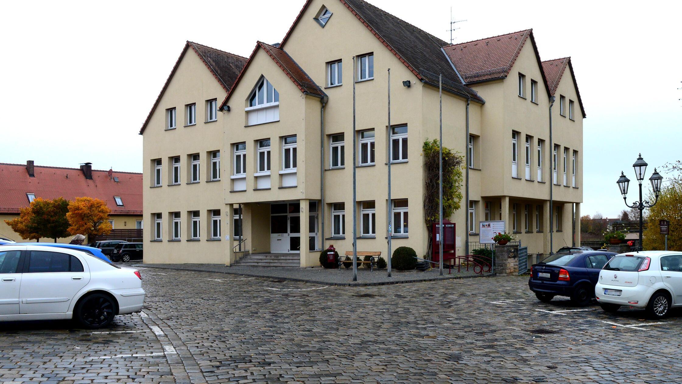 Rathaus Rosstal