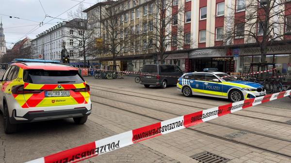 Verdächtiges Päckchen sorgt für Gebäudeevakuie