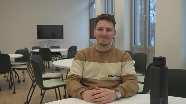 Luca Burghard, Student UTN