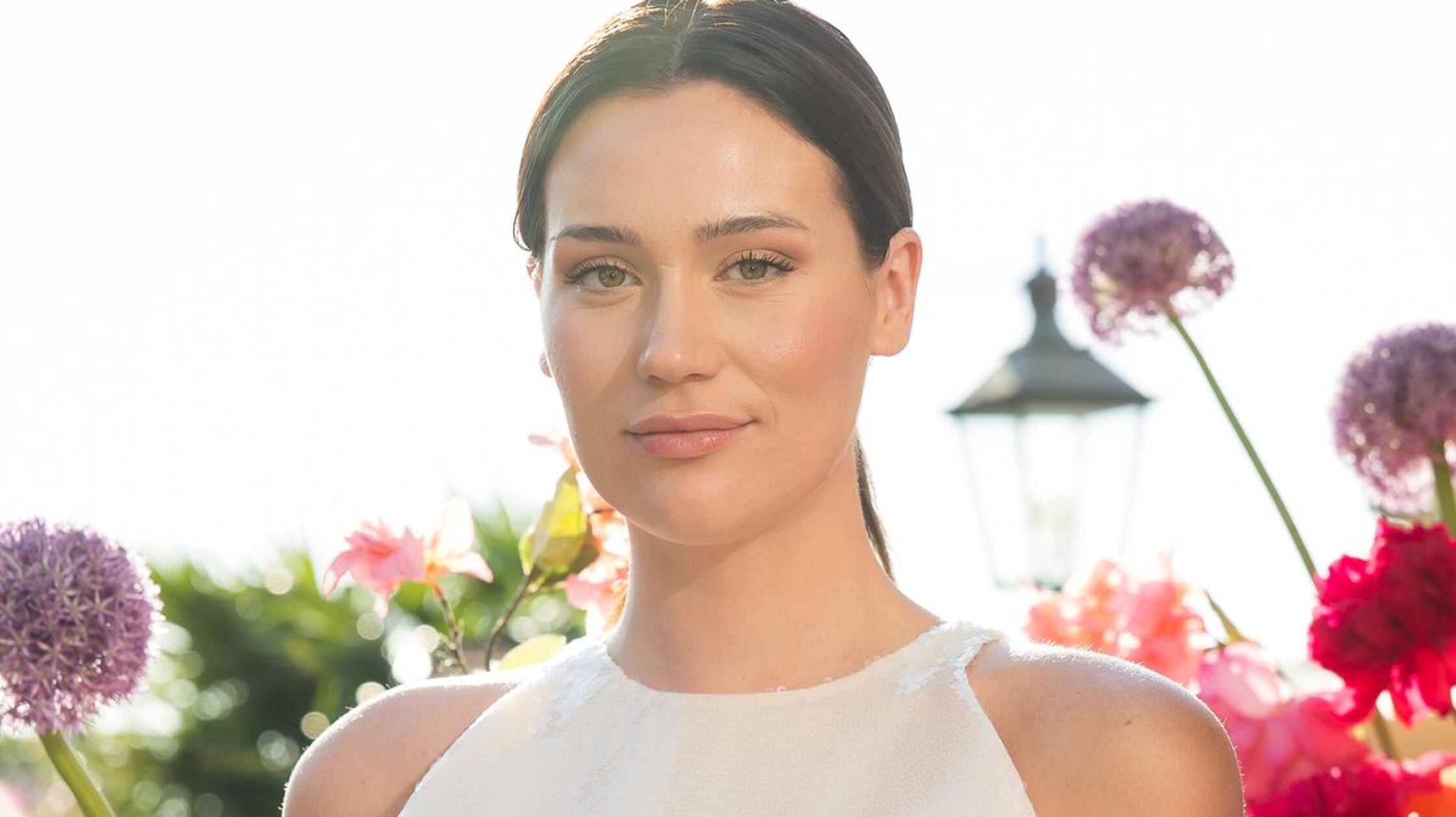  - Gloria-Sophie Burkandt