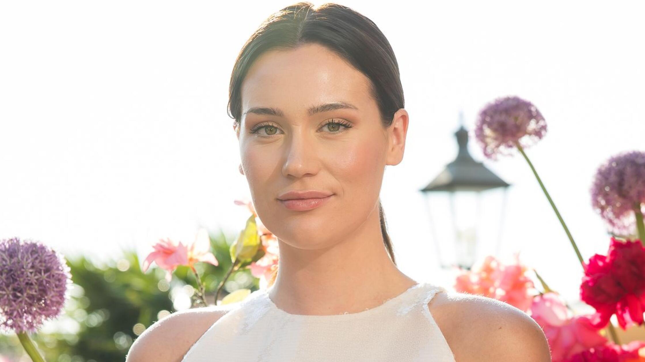  - Gloria-Sophie Burkandt