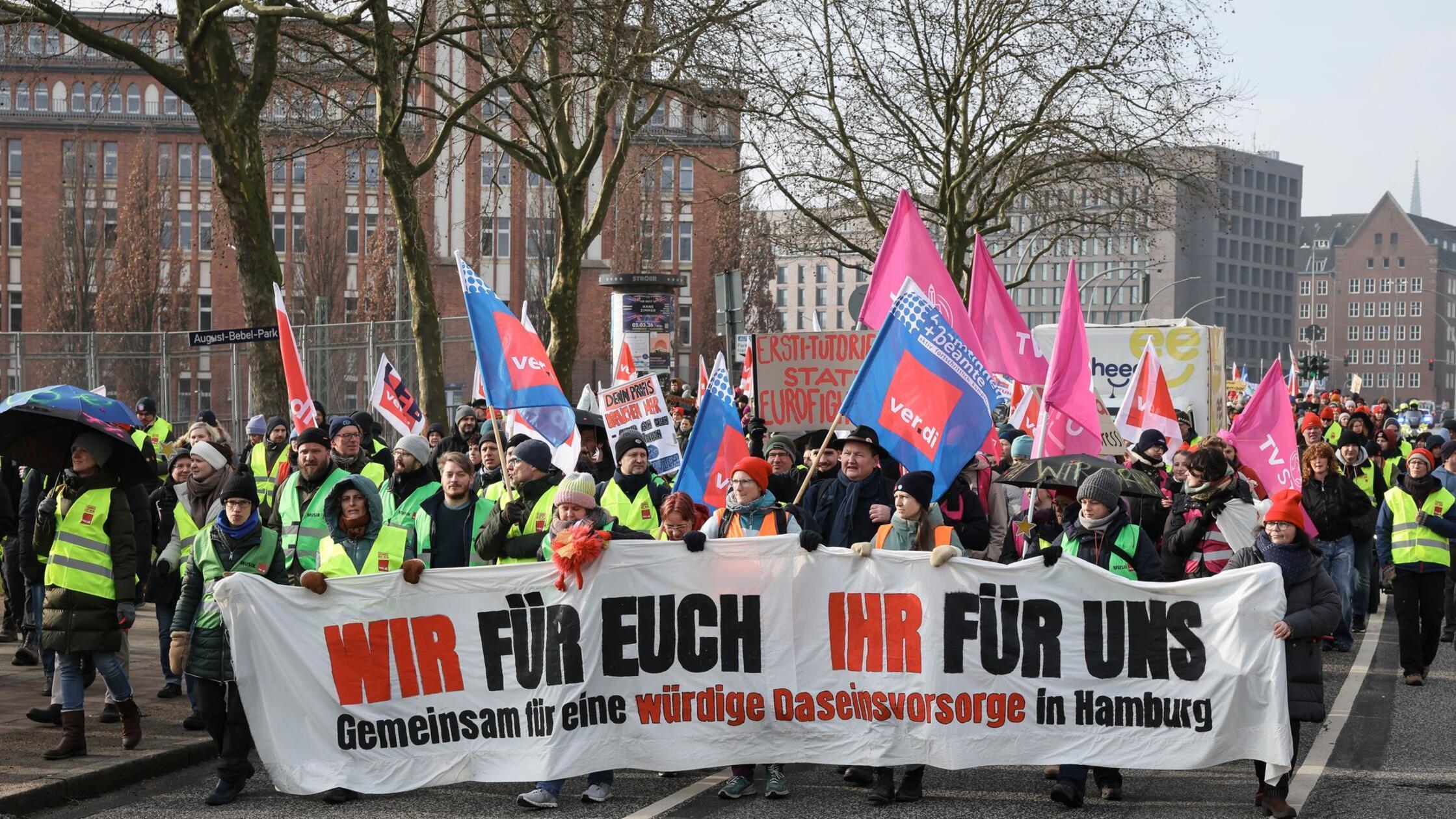 Ist-ein-Durchbruch-im-Tarifpoker-der-L-nder-in-Sicht-