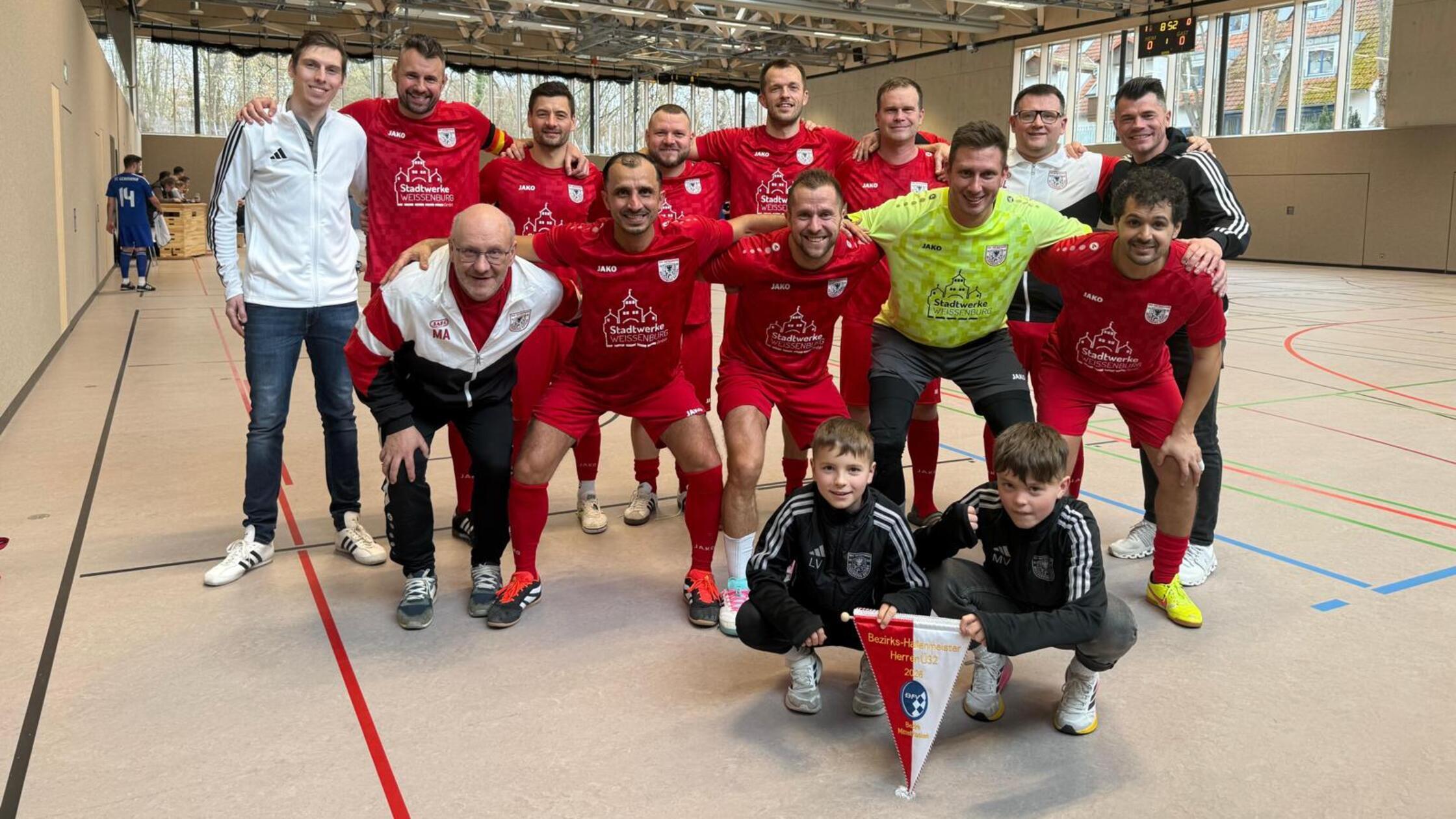 Ü32 HBM Mfr Siegerfoto TSV 1860 Weißenburg