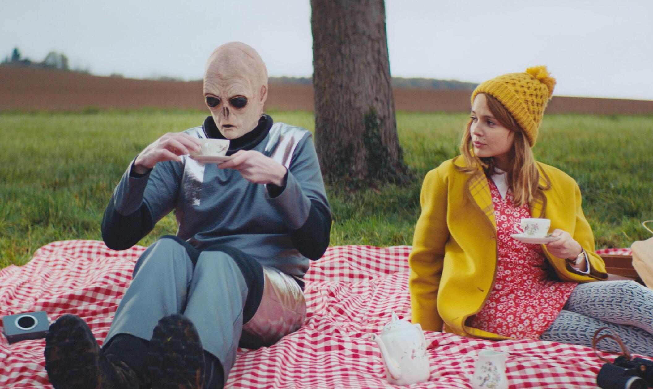 Das Casablanca Kino in der Nürnberger Südstadt bittet zu einer neuen Edition von "Shorts Attack". Diesmal steht der launige Kurzfilmabend unter dem Motto "Sci-Fi-Klassiker". Ab 21 Uhr sind 10 bekannte Produktionen aus dem In- und Ausland mit einer Gesamtspielzeit von 80 Minuten zu sehen. Durch den Abend führen die Moderatoren Bernd und Black.