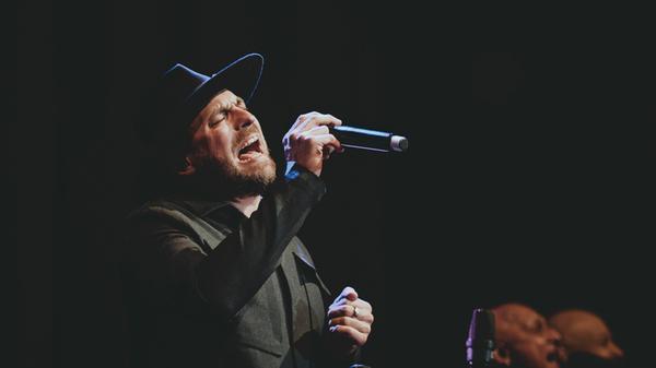 Trompeter Rüdiger Baldauf weiß auf den unterschiedlichsten Terrains zu überzeugen und gilt daher nicht umsonst als einer der besten Blechbläser des Landes. Am Samstag und Sonntag (jeweils ab 19.30 Uhr) gastiert der Musiker mit seiner „Trumpet Night“ im Stadttheater Fürth. Zusammen mit Max Mutzke (Foto) interpretiert er neu arrangierte Eigenkompositionen.