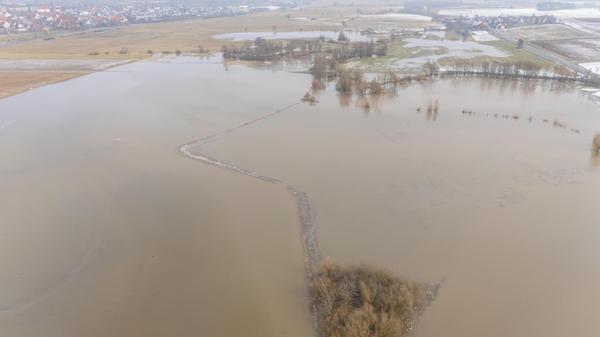 Hochwasser-Alarm im Aischgrund: Flächen überflut