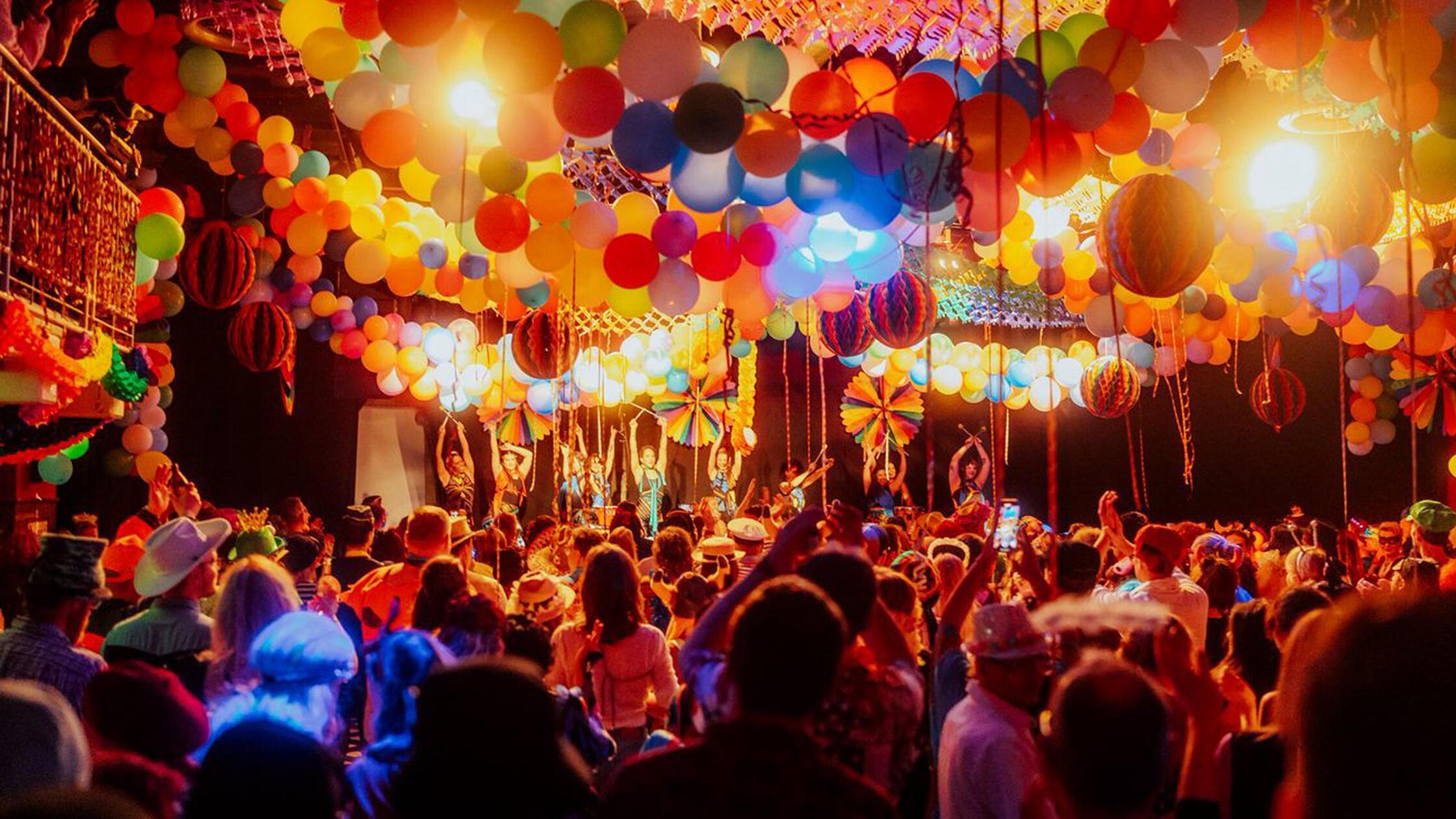 KARIBIK-FASCHING IM E-WERK